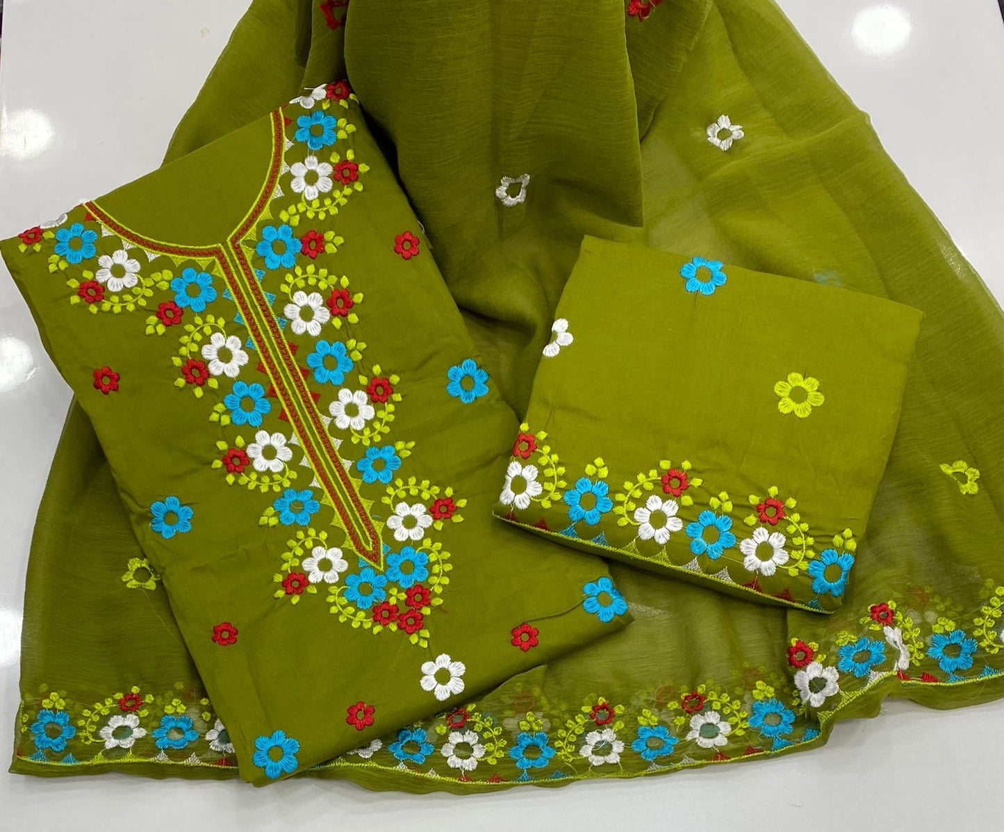 Applic Style Computer Embroiderd 3pc Dress 👗