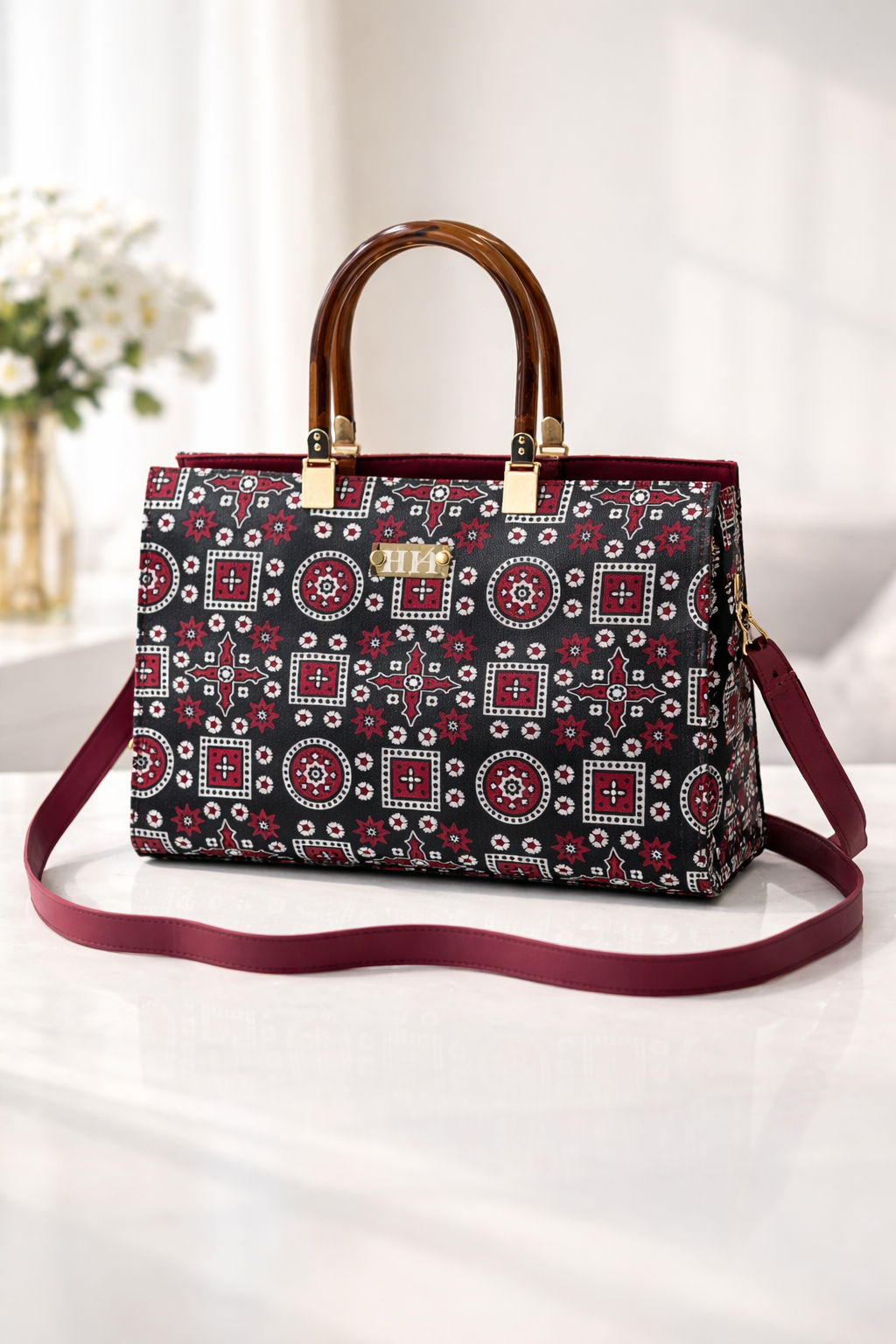 Elegant Traditional Kenves Print Tote Handbag with Tortoiseshell Handles & Detachable Strap