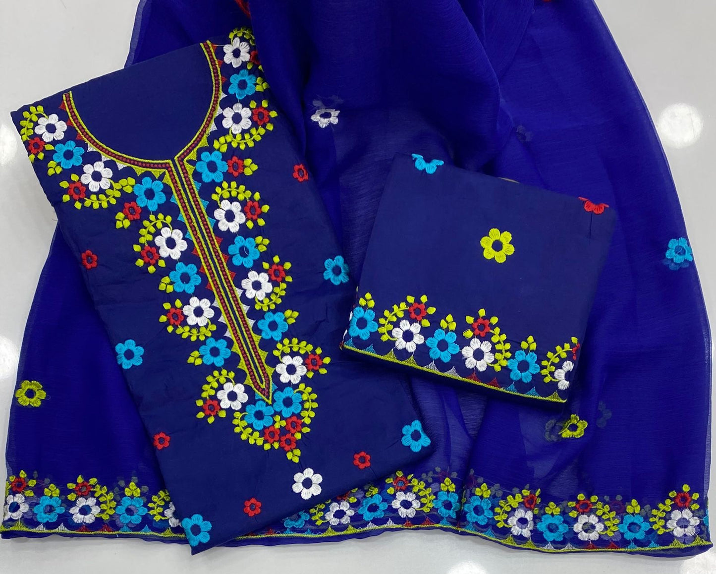 Applic Style Computer Embroiderd 3pc Dress 👗