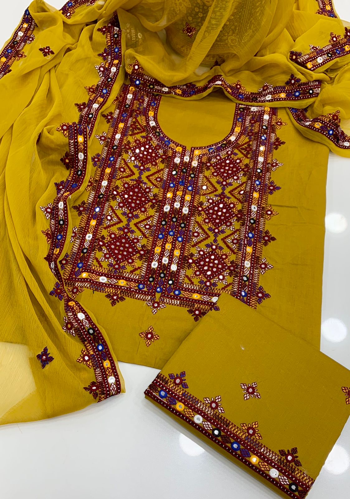 Balochi Thick Thread Work Fancy 3pc Dress 👗