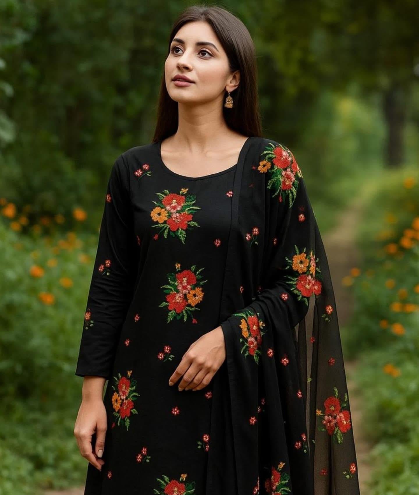 Cross Stitch Flower Jaal Embroidered 3pc