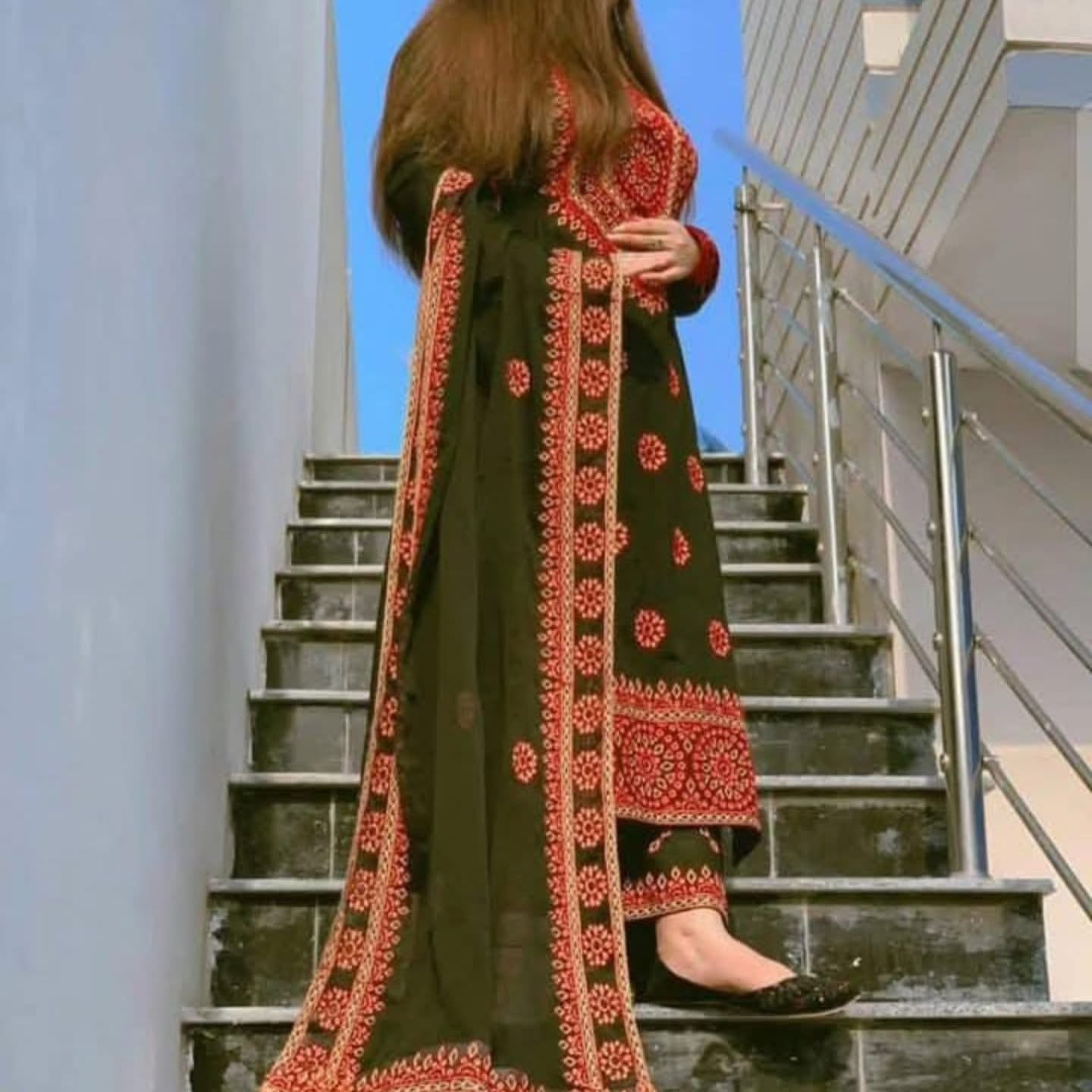 Soft Cotton 3-Piece Aari Embroidered Suit with Chiffon Dupatta