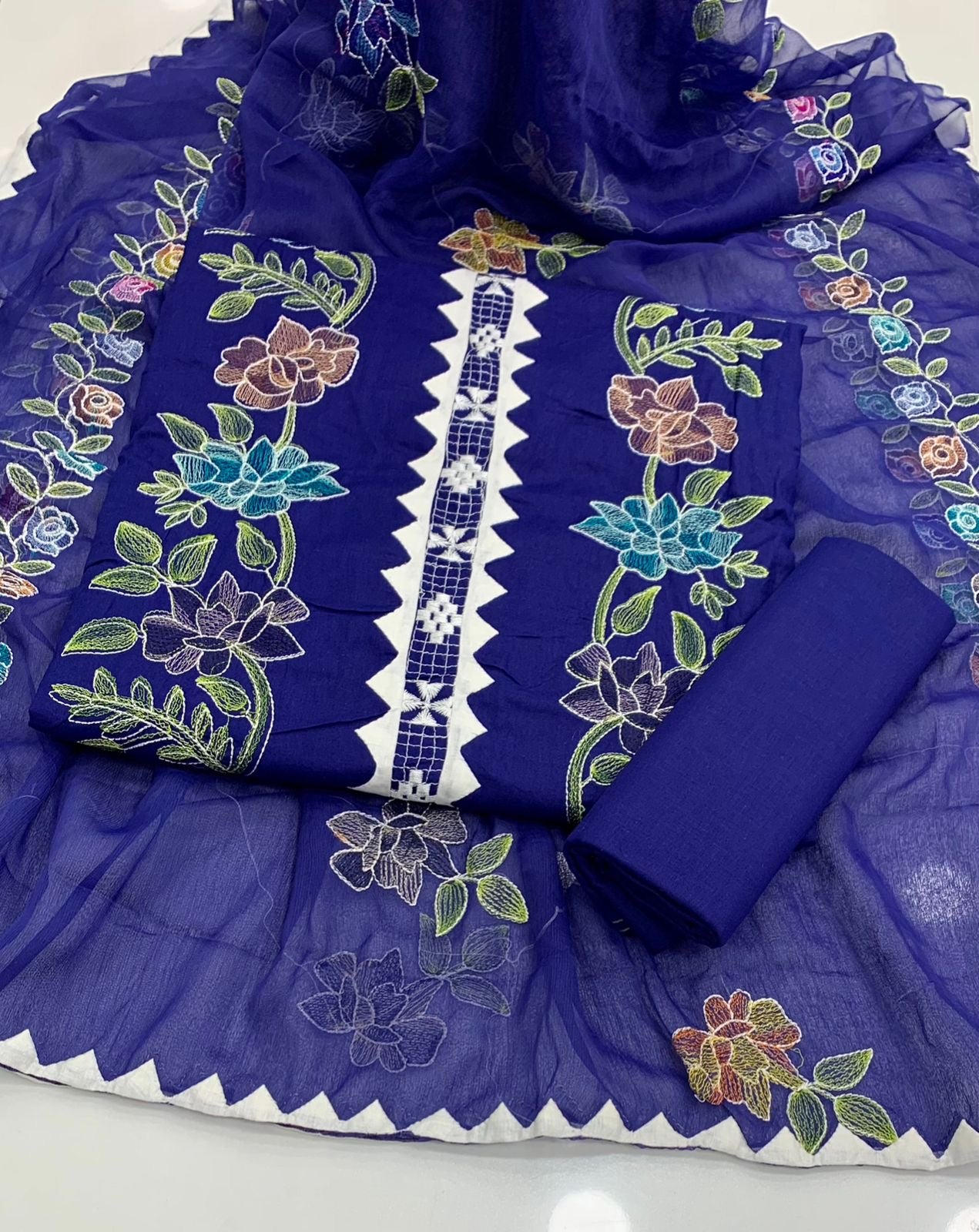 Kacha Tanka Flower Machine Embroidered With Applic Handwork 3pc Dress 👗