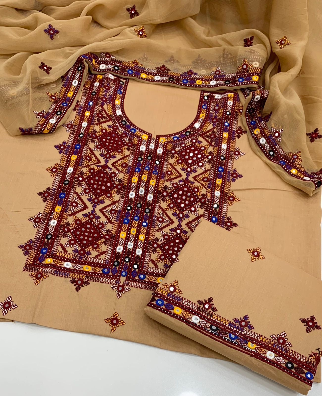 Balochi Thick Thread Work Fancy 3pc Dress 👗