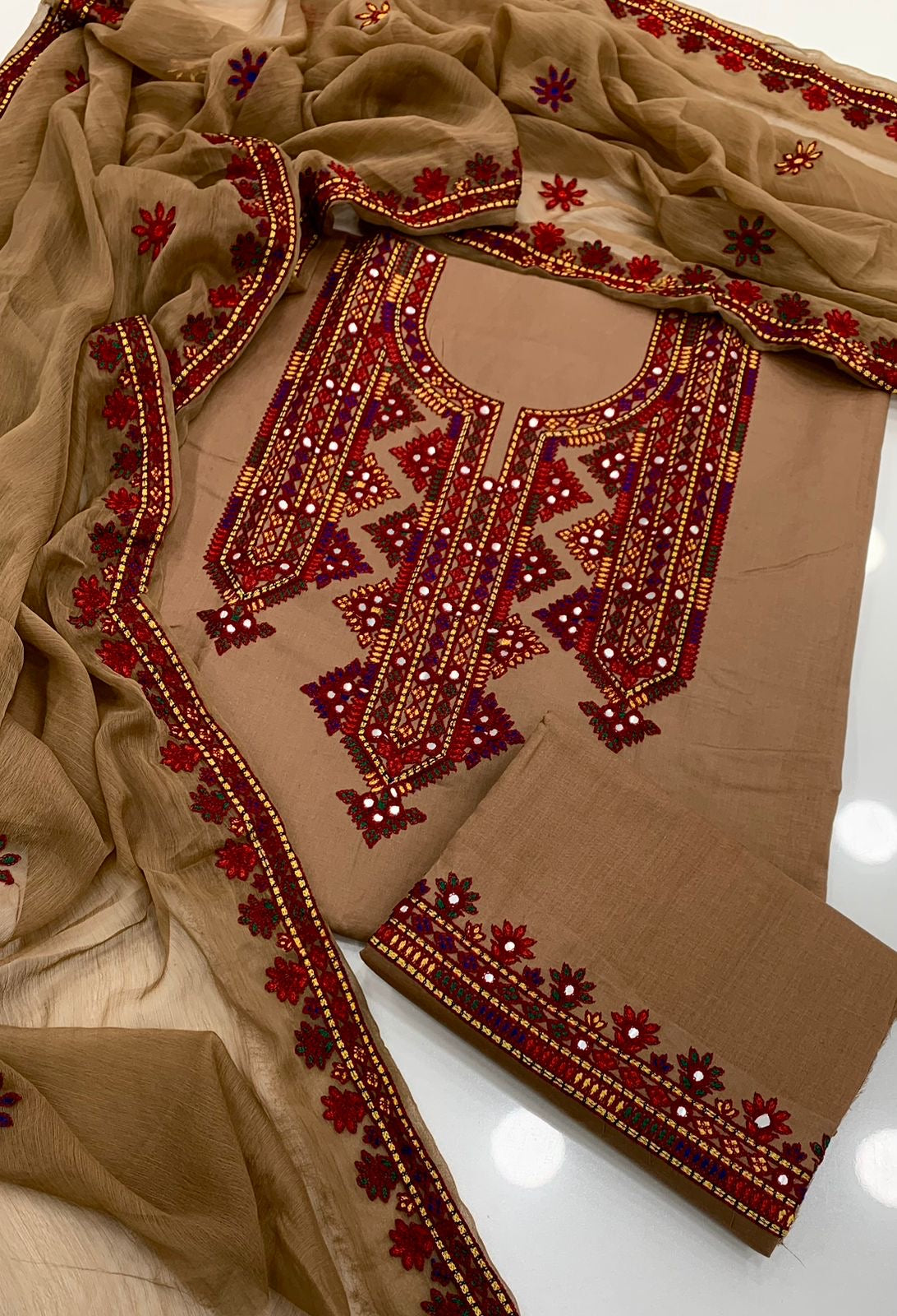 Balochi Arri Sitara Work 3pc Dress 👗