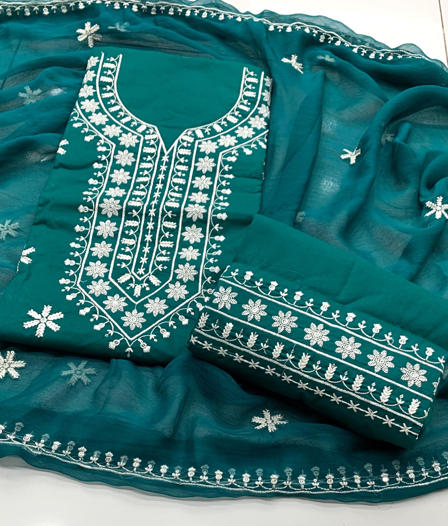 Two Side Sequence Embroidery Border Chiffon Dupatta 3pc Dresses 👗