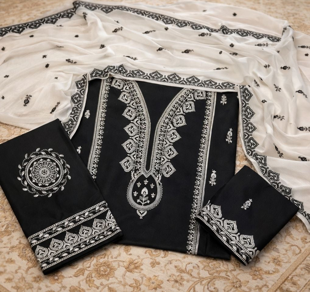 Black & White Kashmiri Embroidered Lawn 3 Piece Suit with Chiffon Dupatta – Unstitched