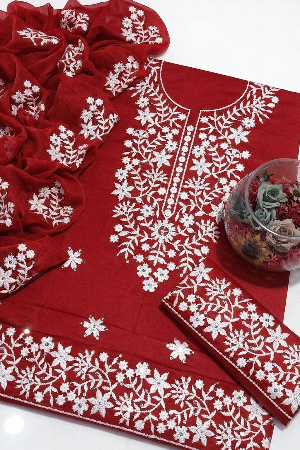 White Thick Thread Sequence Sitara Embroiderd Lawn Cotton With Chiffon Dupatta - 3PC Unstitch Dress 👗