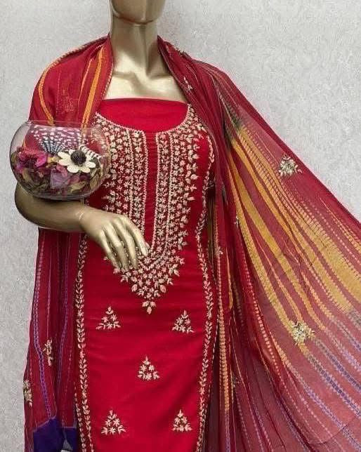 Gotta Work Handmade Lawn Stuff with Chiffon Tie-Dye Dupatta 3PC Unsticthed Dress