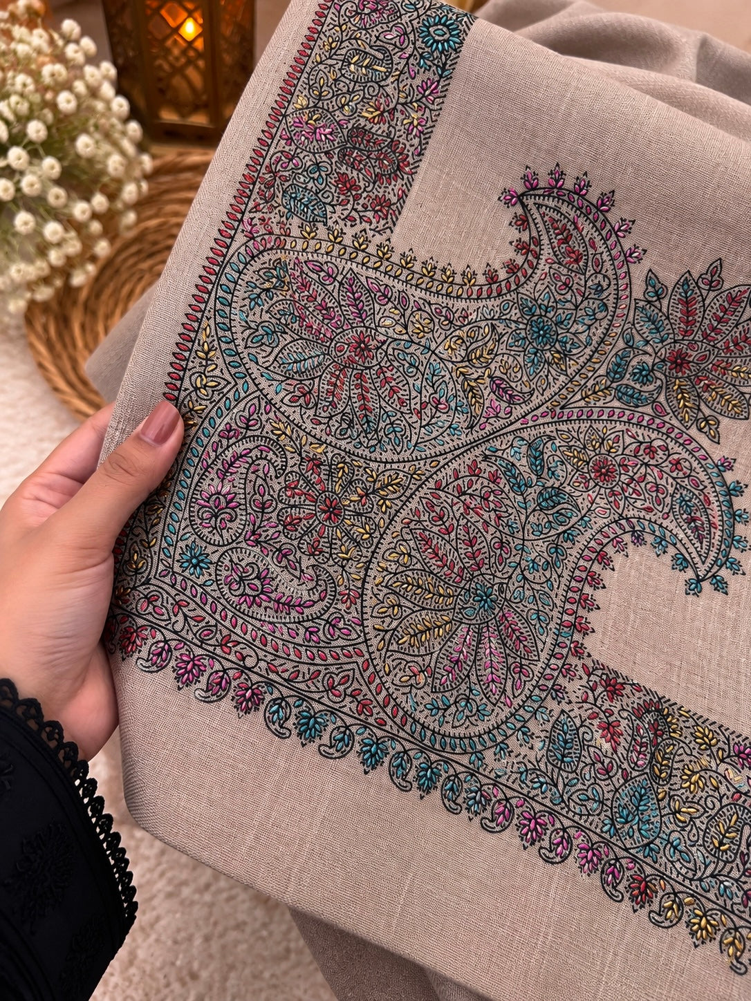 Original Pashmina Handmade Kachna Tanka Embroidery with Four Side Border - Shawl