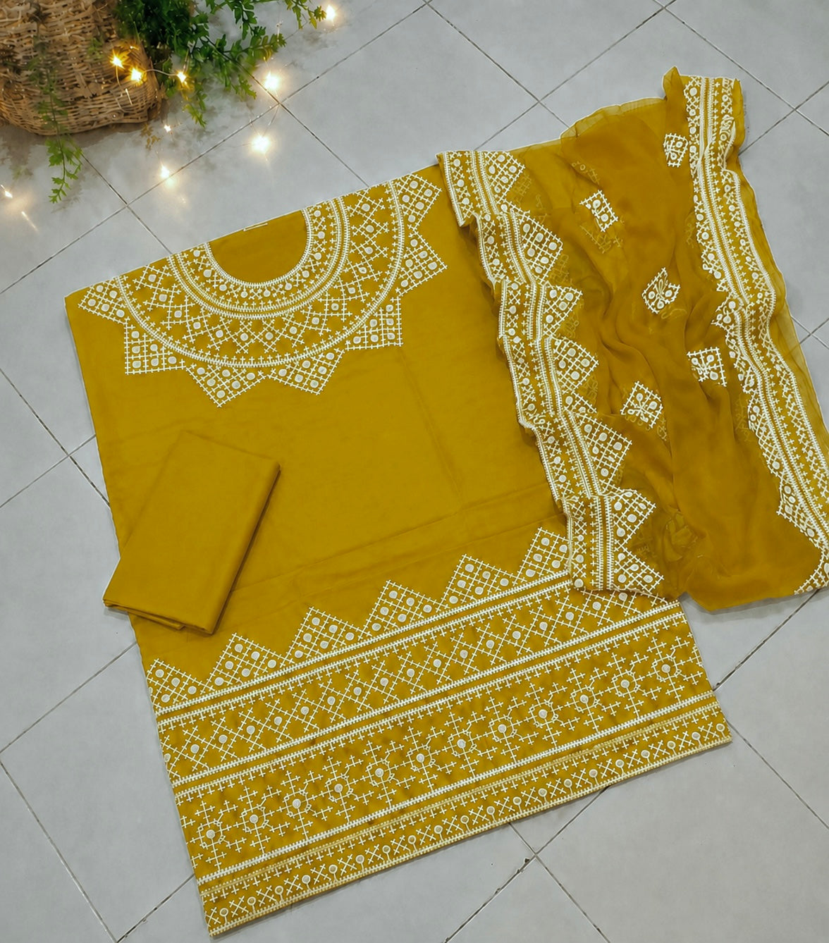 Sindhi Hurmucha Ari Sitara Heavy Embroidered Lawn Cotton with Two Side Border Chiffon Dupatta | 3PC Unstitched Dress 👗