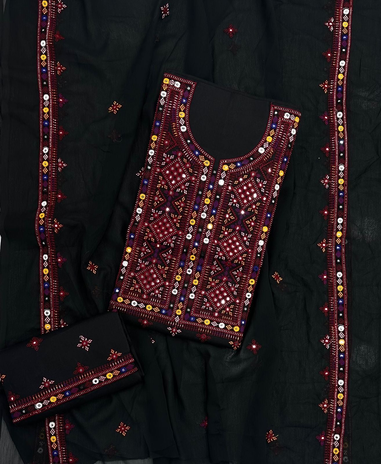 Balochi Thick Thread Work Fancy 3pc Dress 👗