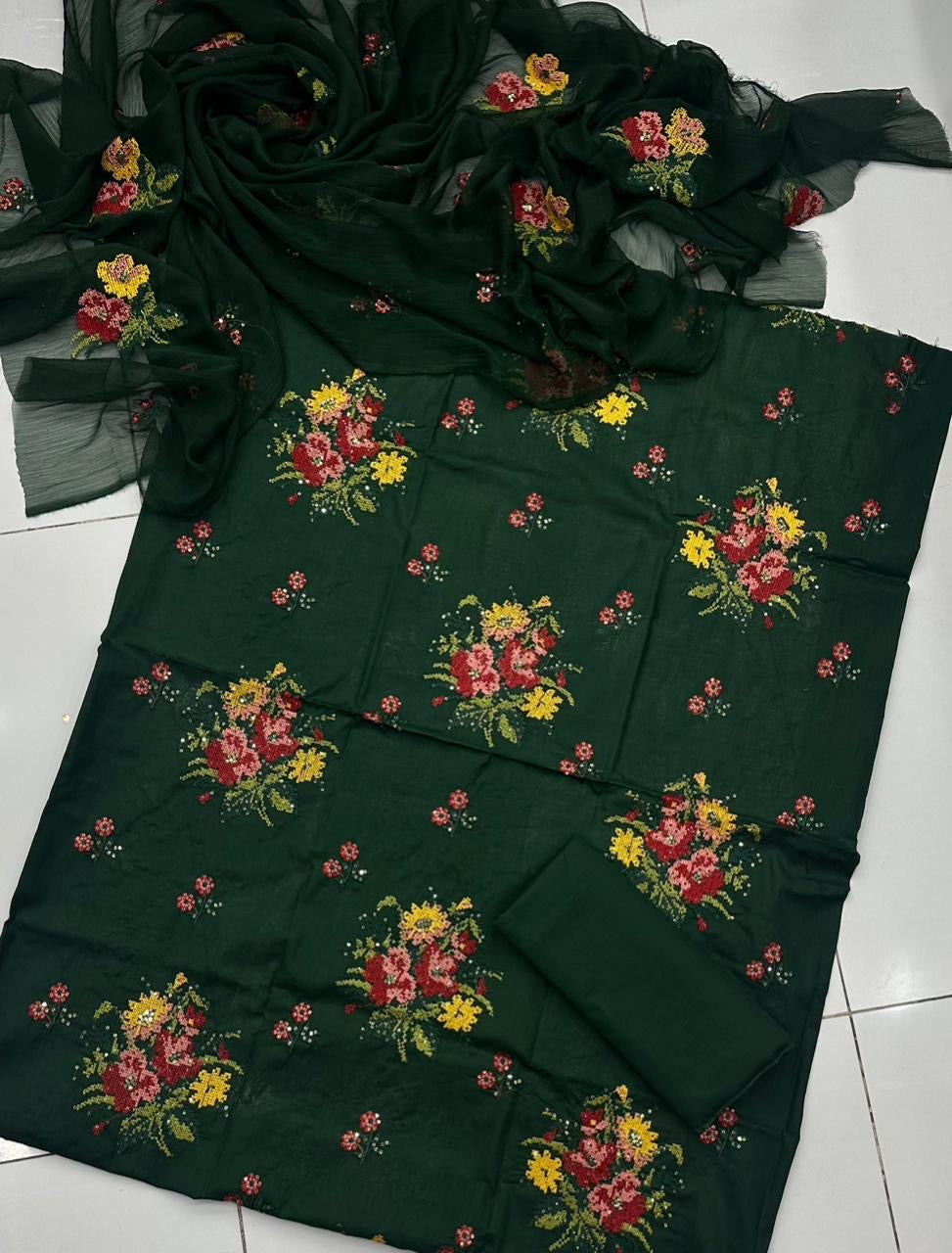 Cross Stitch Embroidery With Sequence Sitara Work 3pc Dress 👗