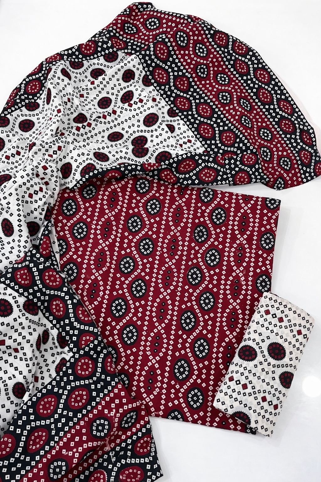 Chunri Block Print Soft Cotton Fabric Unstitched 3 Piece Dress 👗
