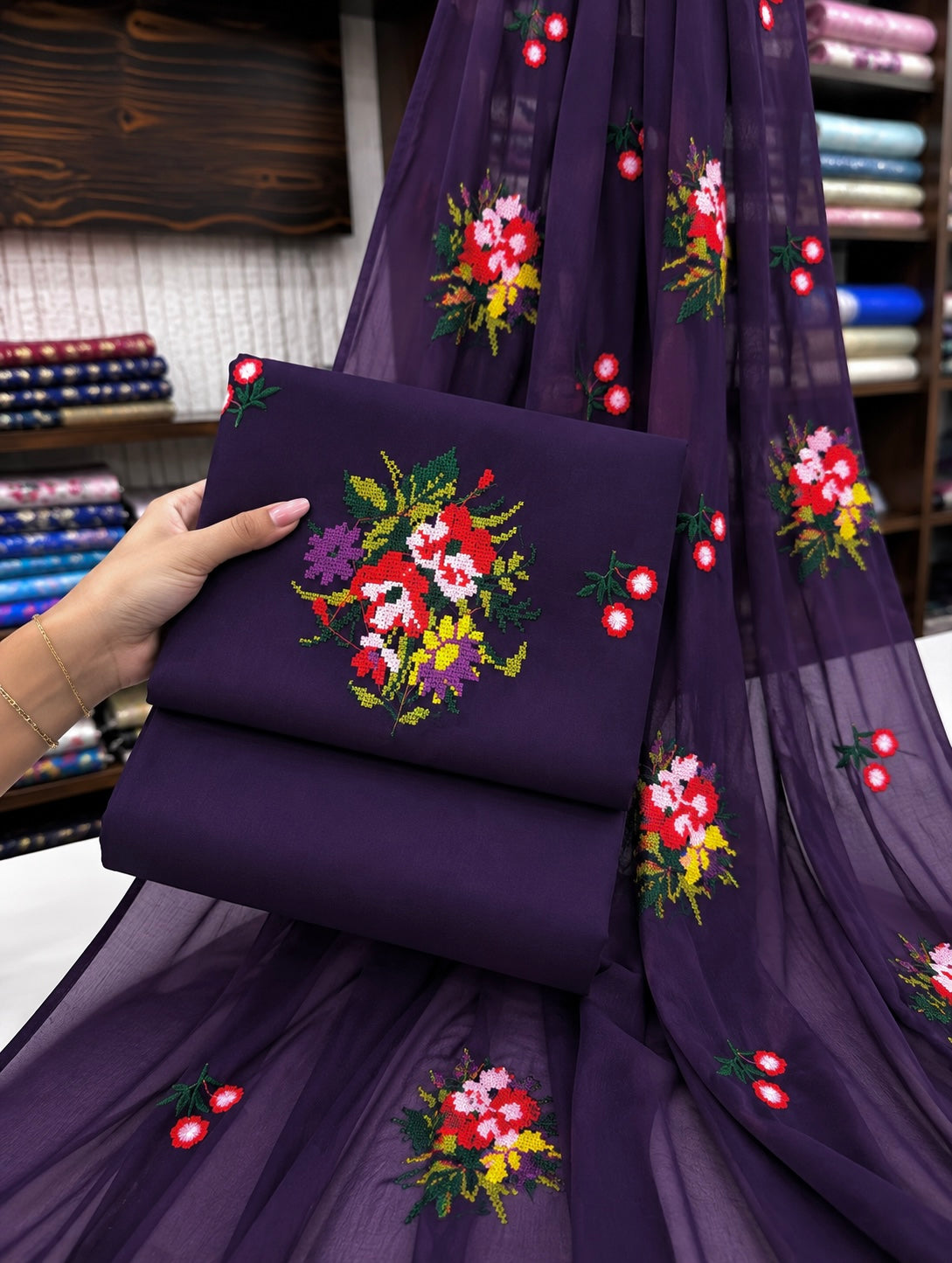Cross Stitch Multi-Flower Embroidered Soft Cotton with Chiffon Dupatta - 3PC Unstitched Dress 👗