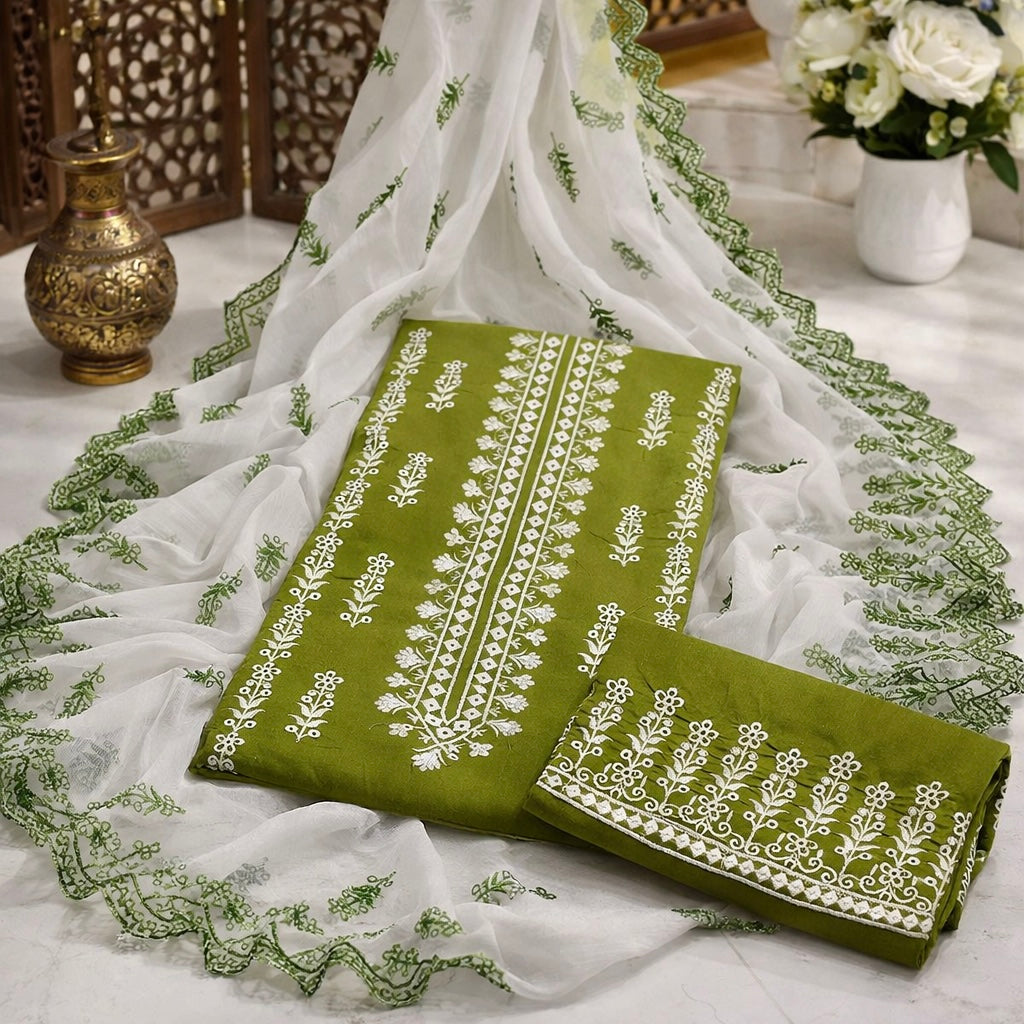 Bouring Chikenkari Embroidered 3pc Dresses 👗