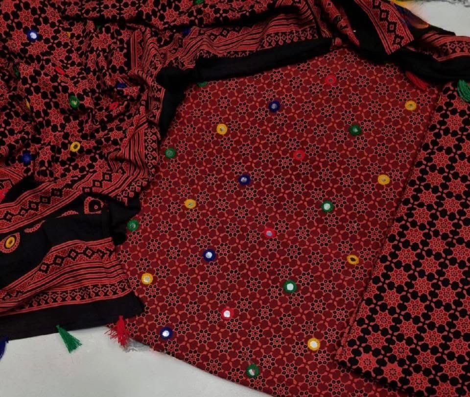 Ajrak Block Print Cotton 3-Piece Suit with Multi Sitara Foil Work – Hand-Dyed Traditional Elegance