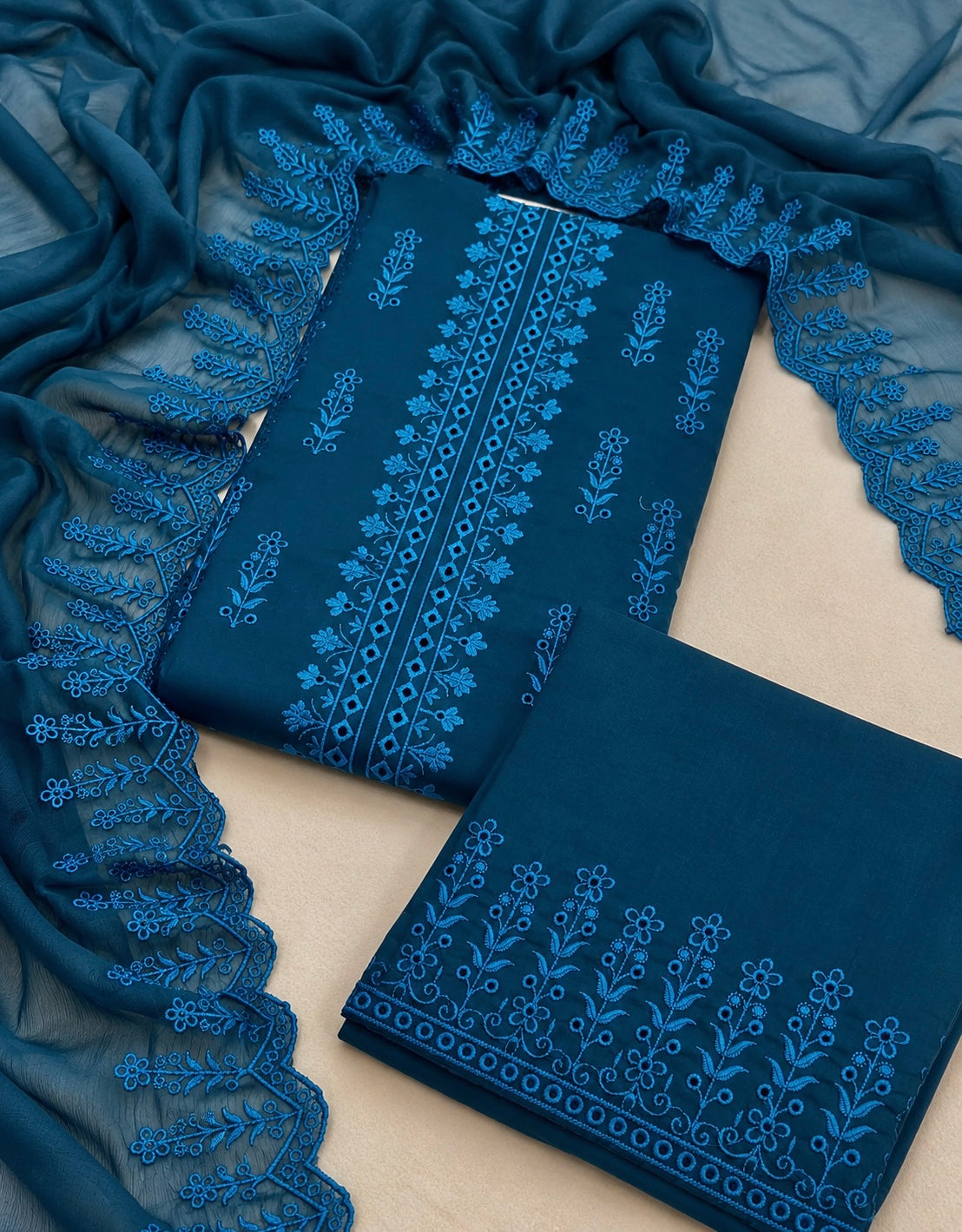 Shiffile Bouring Chikankari Embroidered Lawn Cotton with Chiffon Cutwork Border Dupatta - 3PC Unstitch Dress 👗