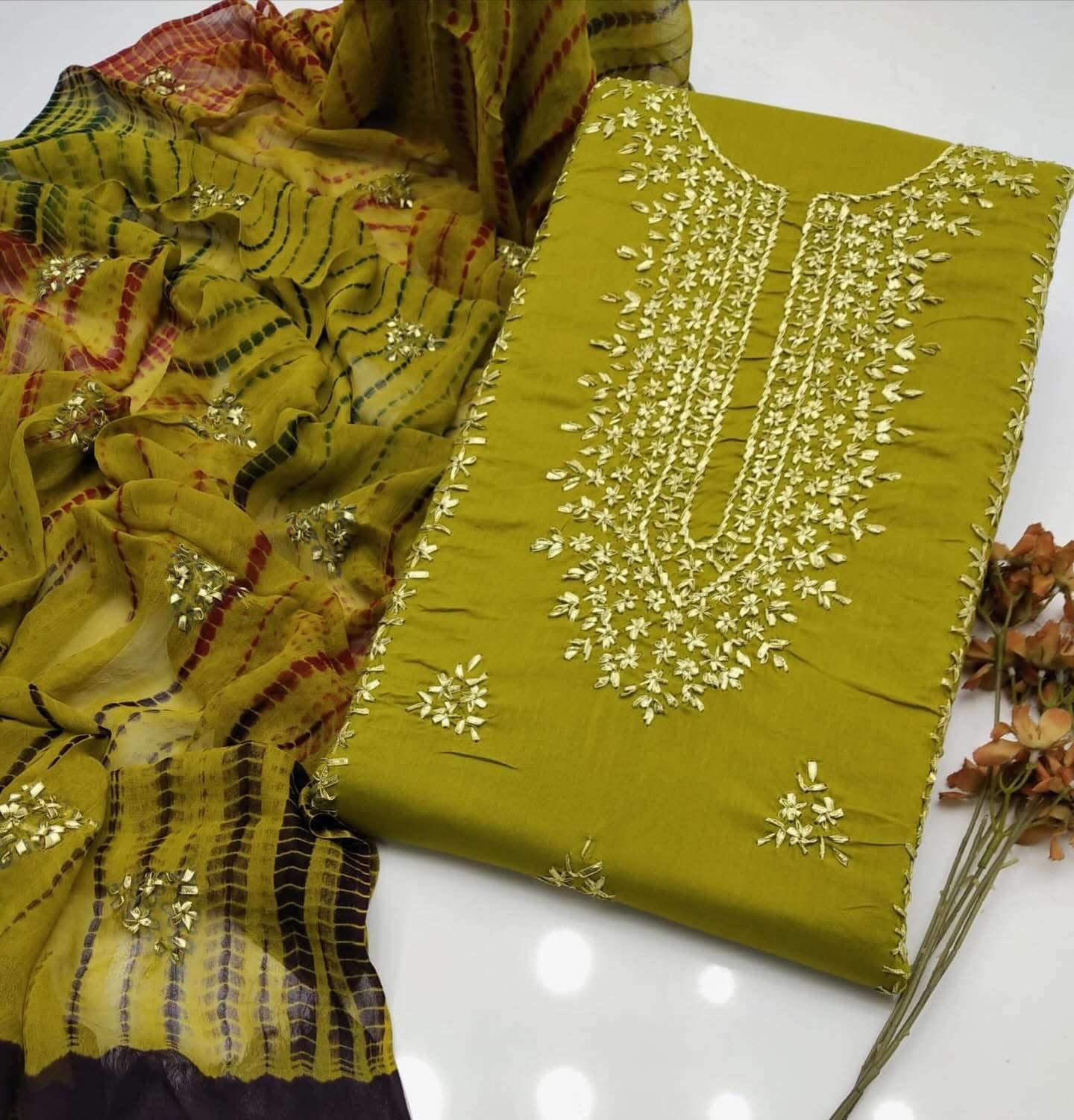 Gotta Work Handmade Lawn Stuff with Chiffon Tie-Dye Dupatta 3PC Unsticthed Dress