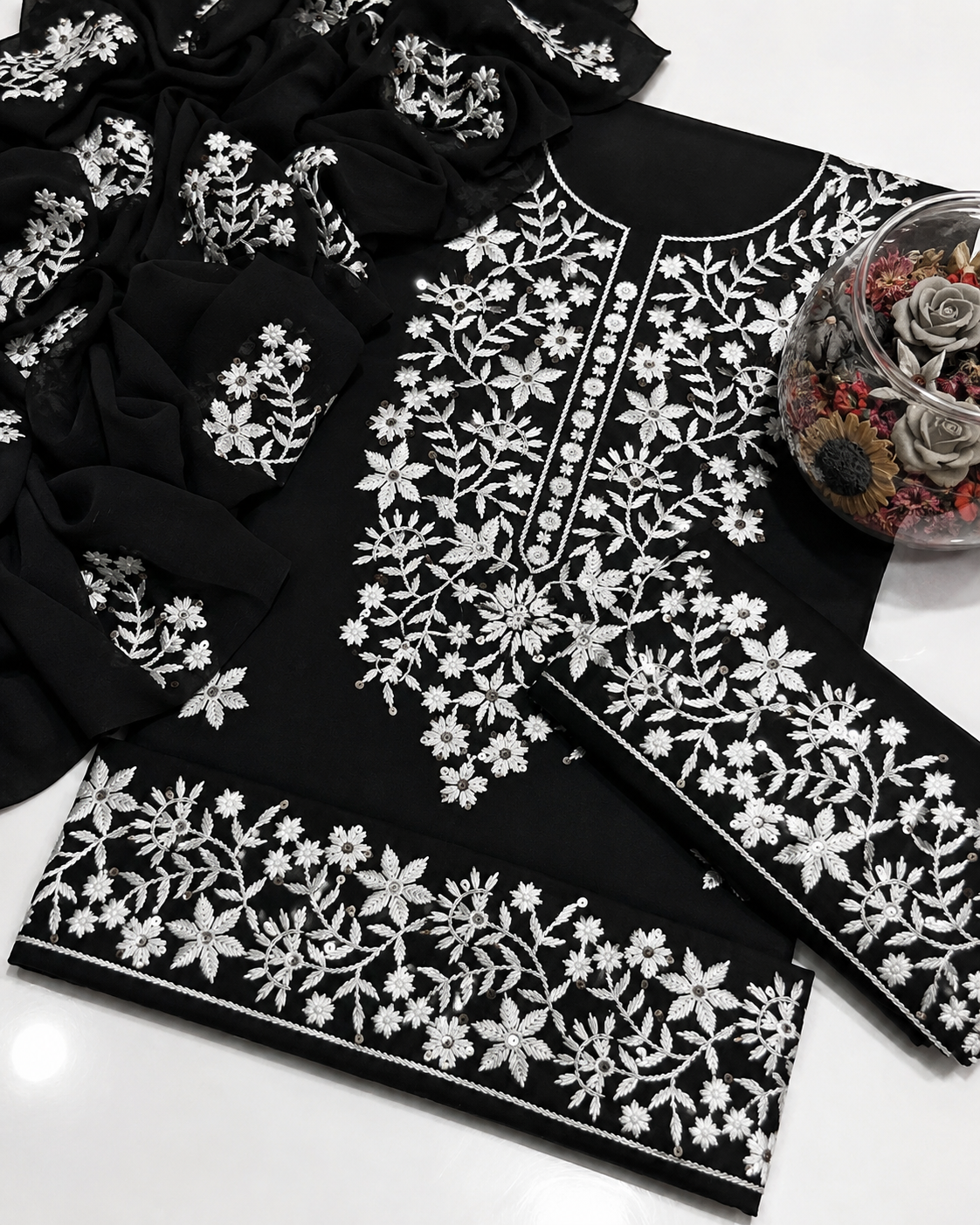 White Thick Thread Sequence Sitara Embroiderd Lawn Cotton With Chiffon Dupatta - 3PC Unstitch Dress 👗