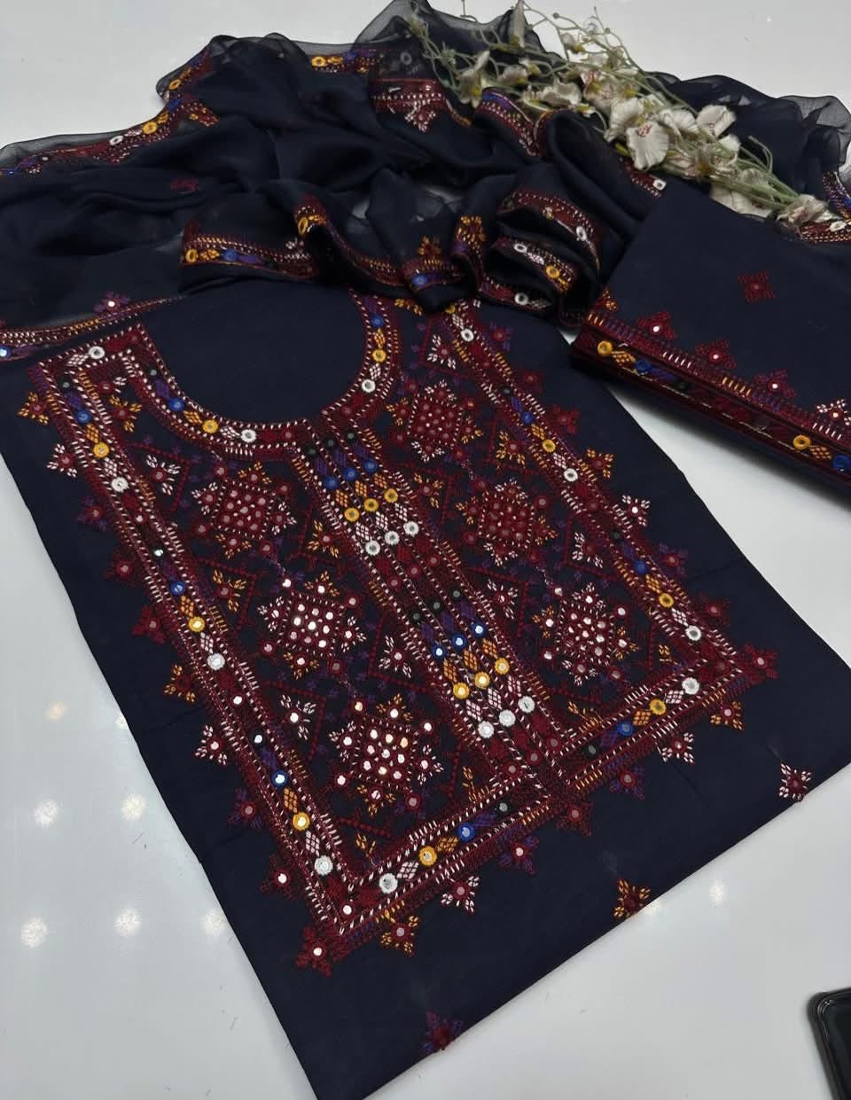 Balochi Thick Thread Sitara Embroidery Lawn Cotton With Chiffon Dupatta - 3PC Unstitch Dress 👗