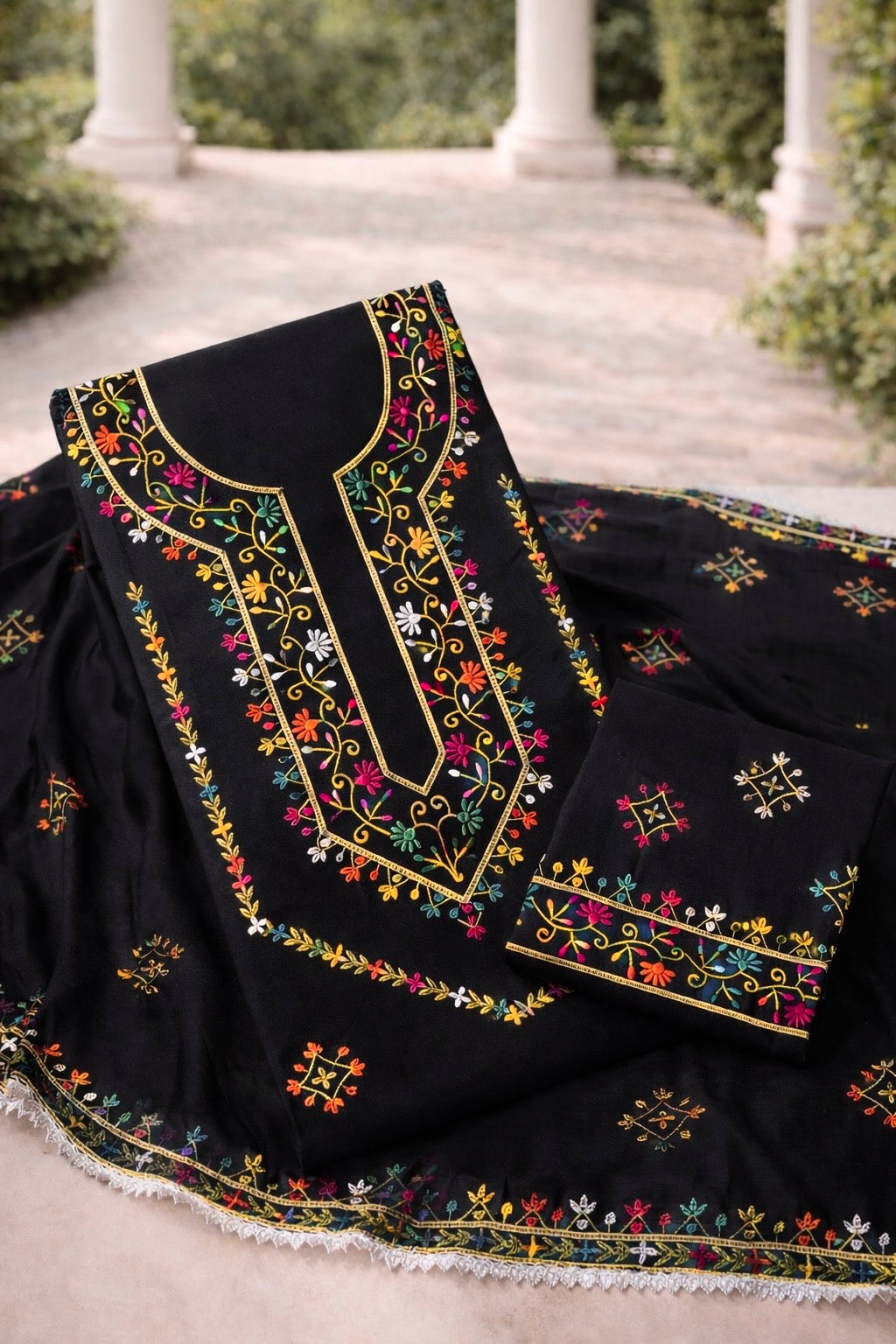 Elegant Multicolor Embroidered Lawn Cotton with Chiffon Dupatta Traditional Design - Unstitch 3PC Dress 👗