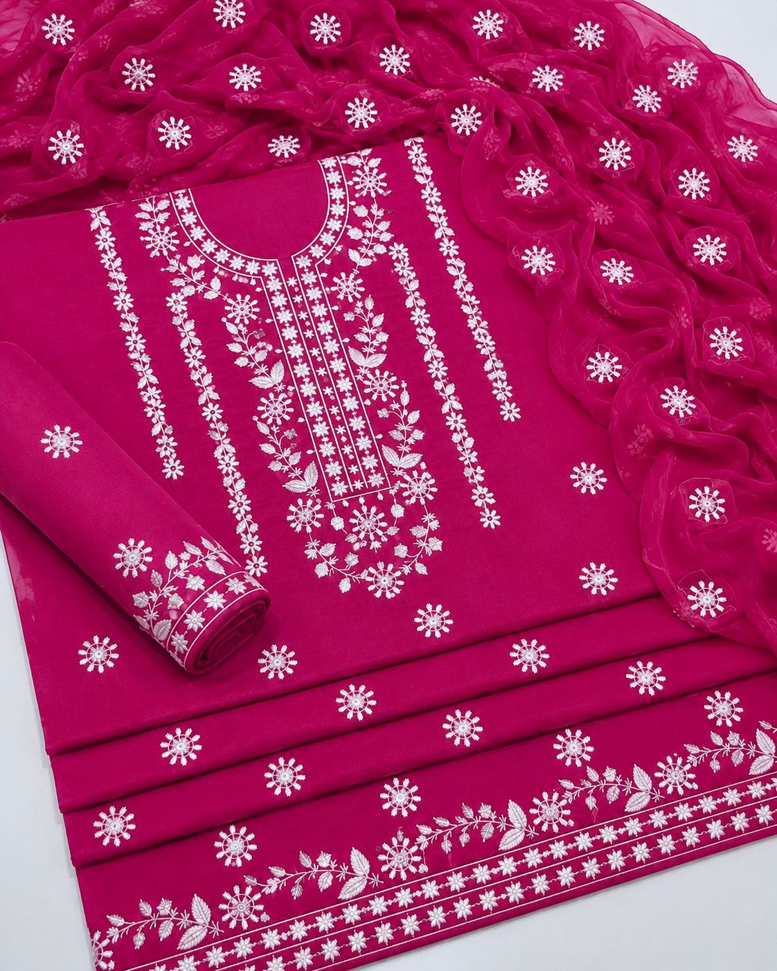 Pakka Thick Thread Lawn Cotton Embroidered with Chiffon Dupatta | 3PC Unstitched Dress 👗