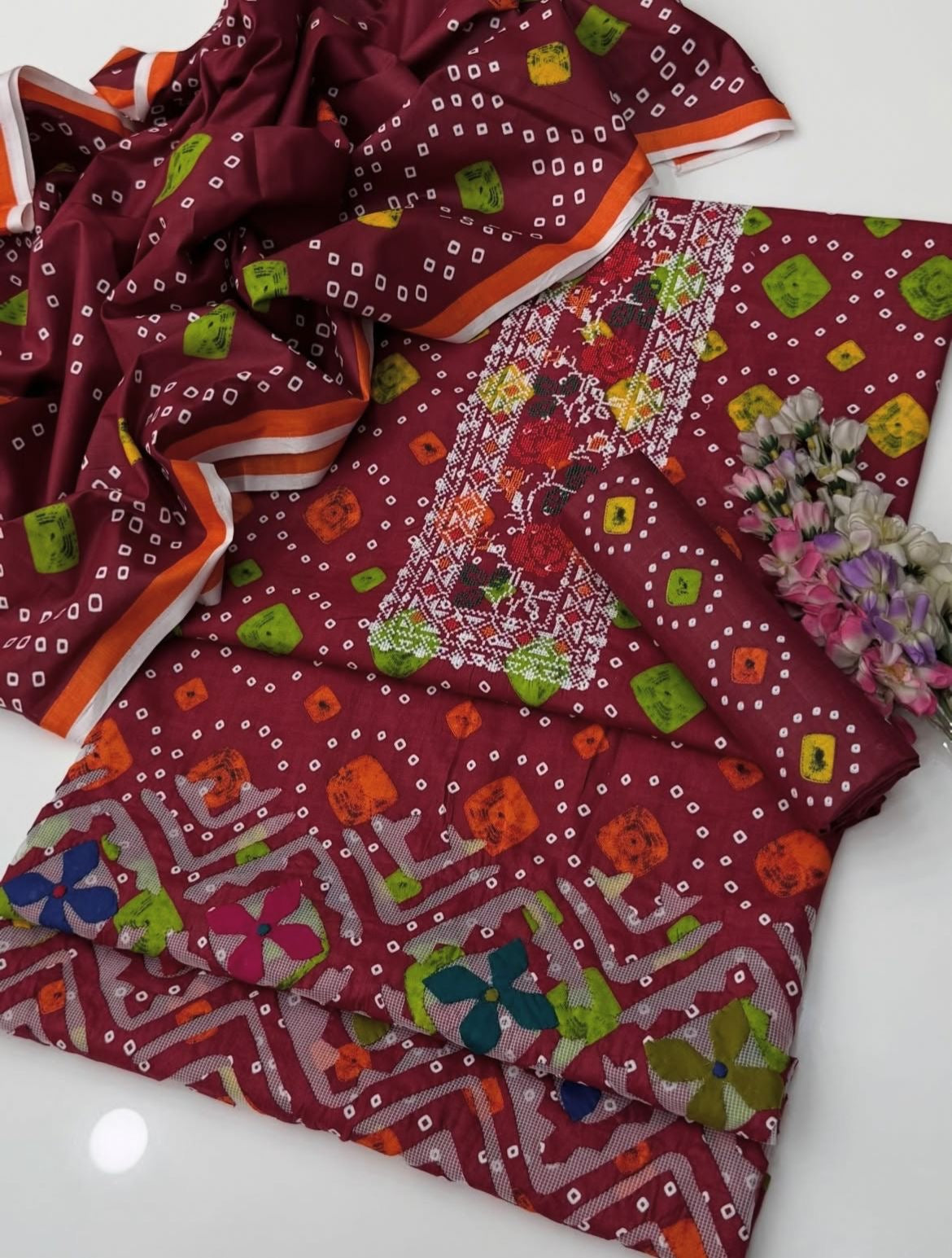 Lawn Chunri Print Cross Stitch Floral Embroidered Neck with Net Multi Applique Handwork Daman - 3PC Unstitch Dress 👗