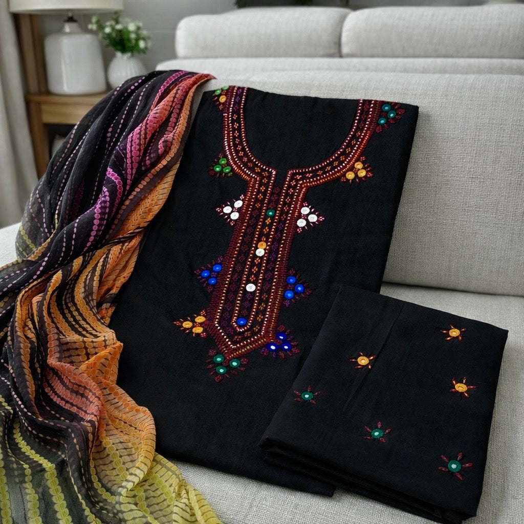 Handmade Balochi Gala Soft Cotton with Mirror Work Tie & Dye Chiffon Dupatta – 3PC Unstitch Dress 👗