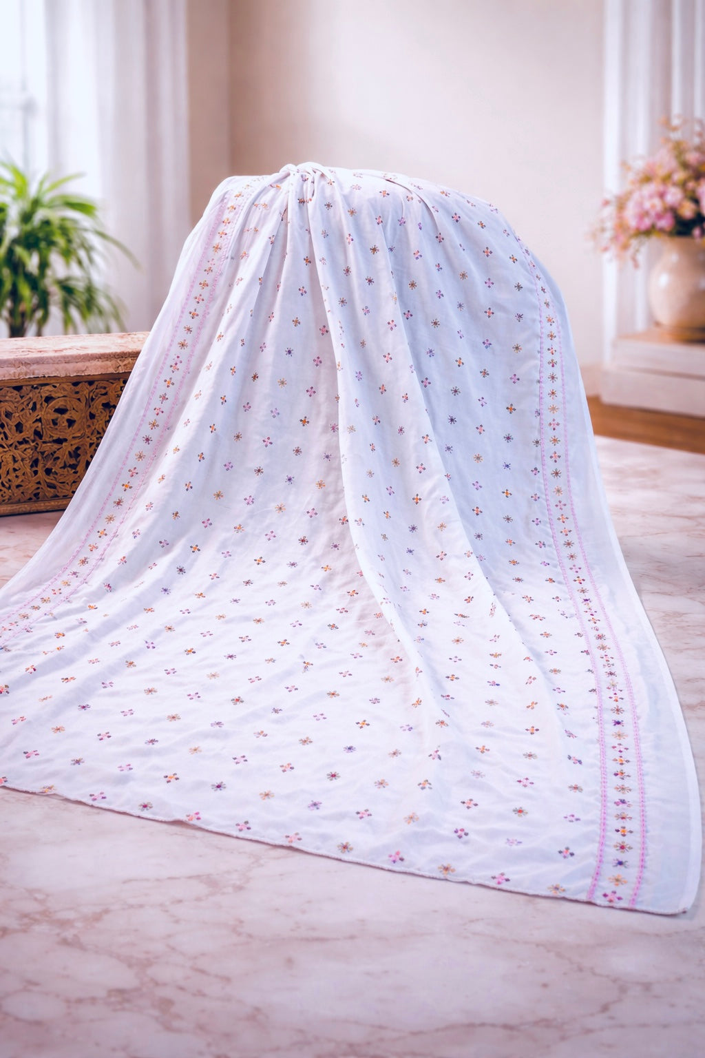 Elegant Swiss Lawn Chadar with All-Over Canvas Boti Embroidery & Two Side Border