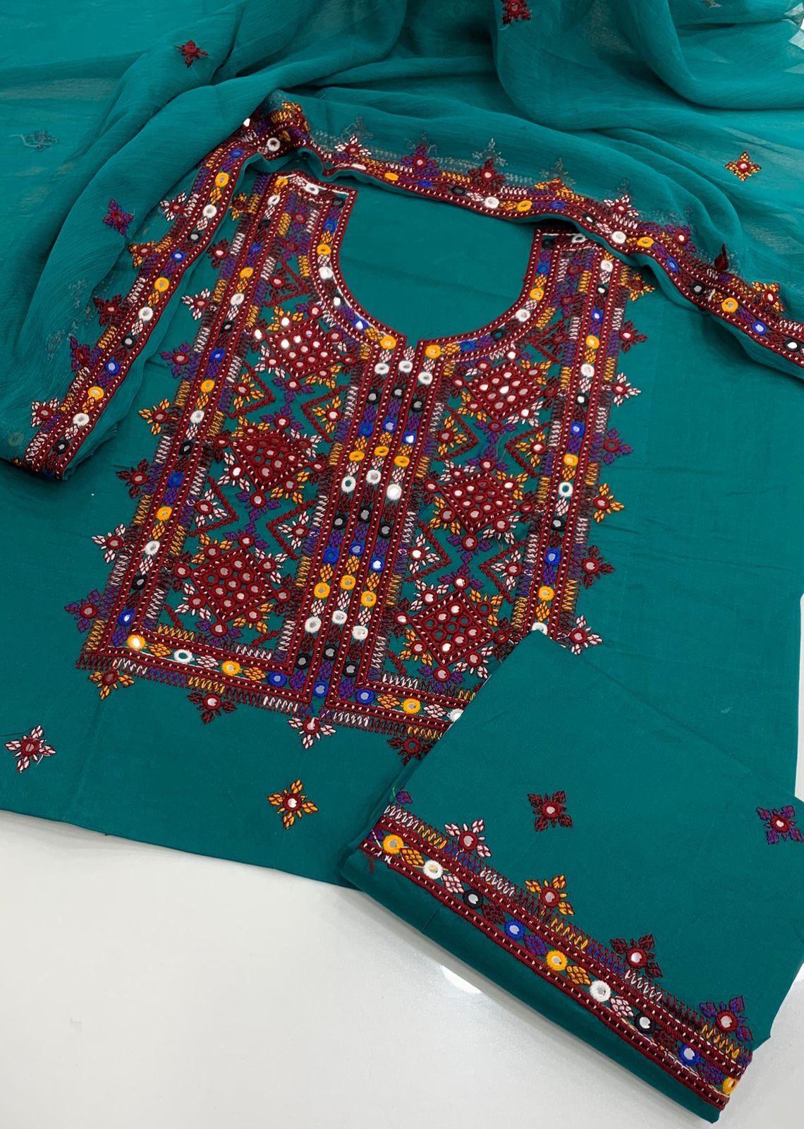 Balochi Thick Thread Work Fancy 3pc Dress 👗