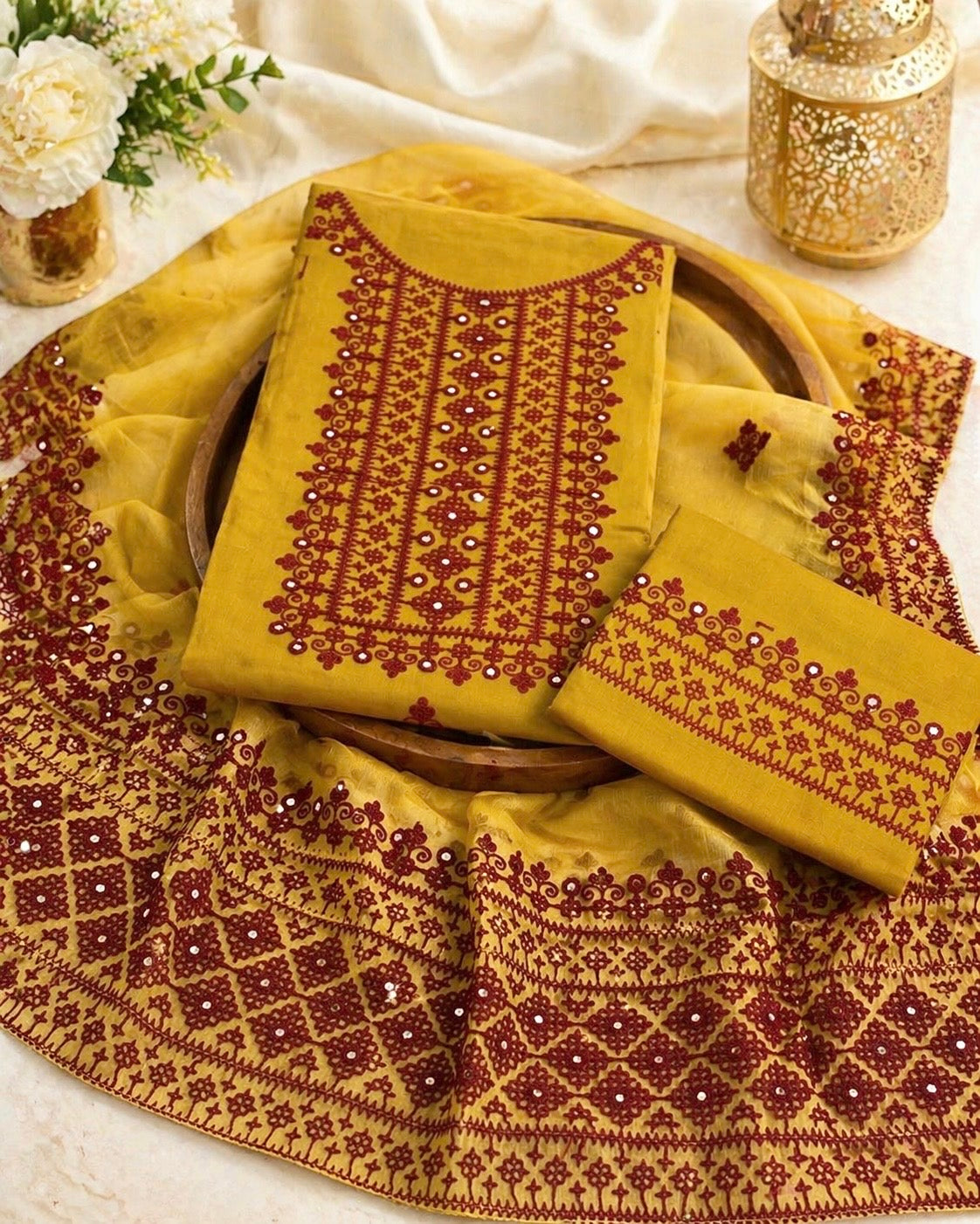 Hurmucha Machine Work & Sitara Foil Detailing Embroidered Lawn Cotton with Chiffon Dupatta – 3PC Unstitch Dress 👗