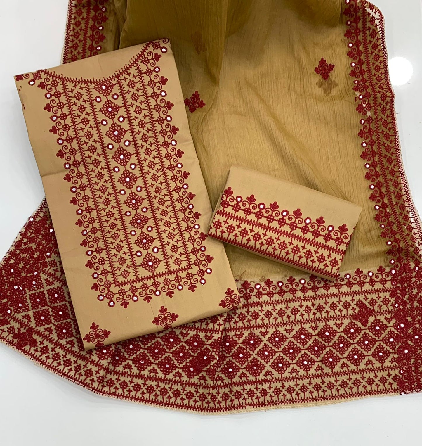 3-Piece Embroidered Suit with Chiffon Dupatta – Sindhi Hurmucha Machine Work & Sitara Foil Detailing