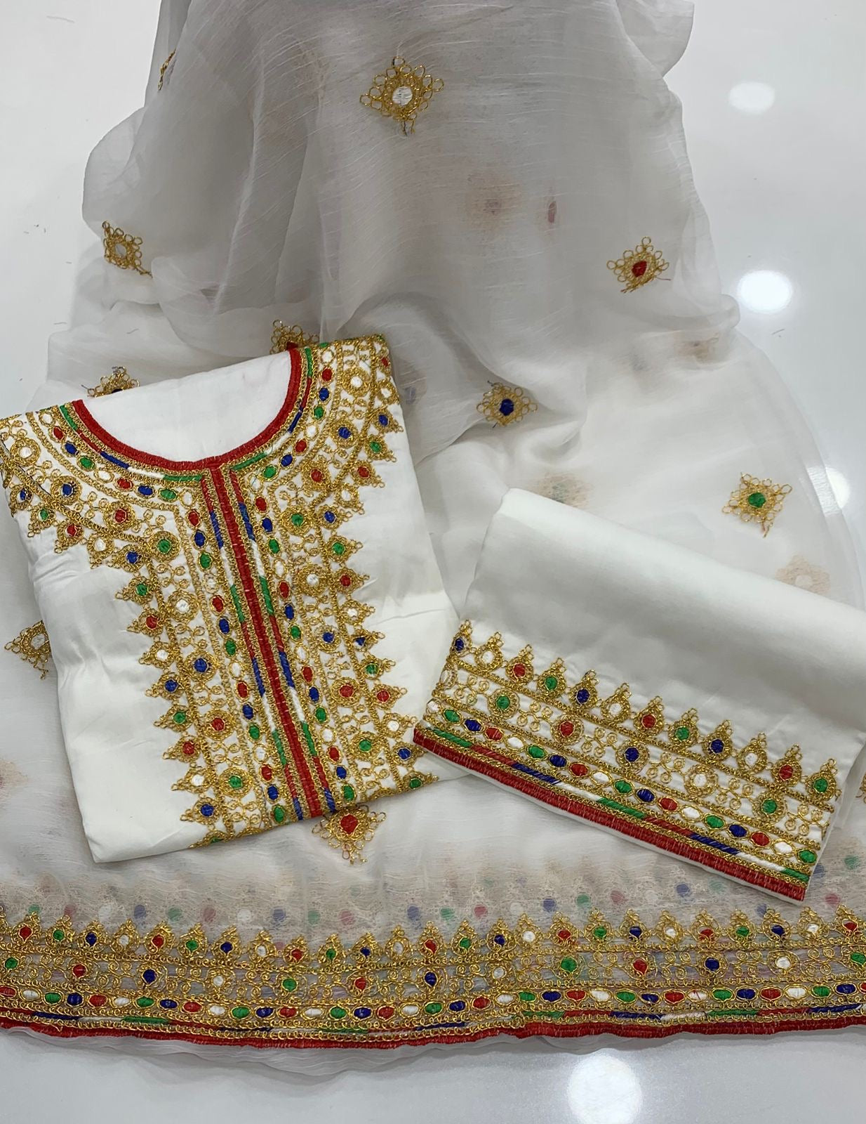 Winter Cotton 3-Piece Suit with Heavy Mukka Machine Work & Chiffon Dupatta
