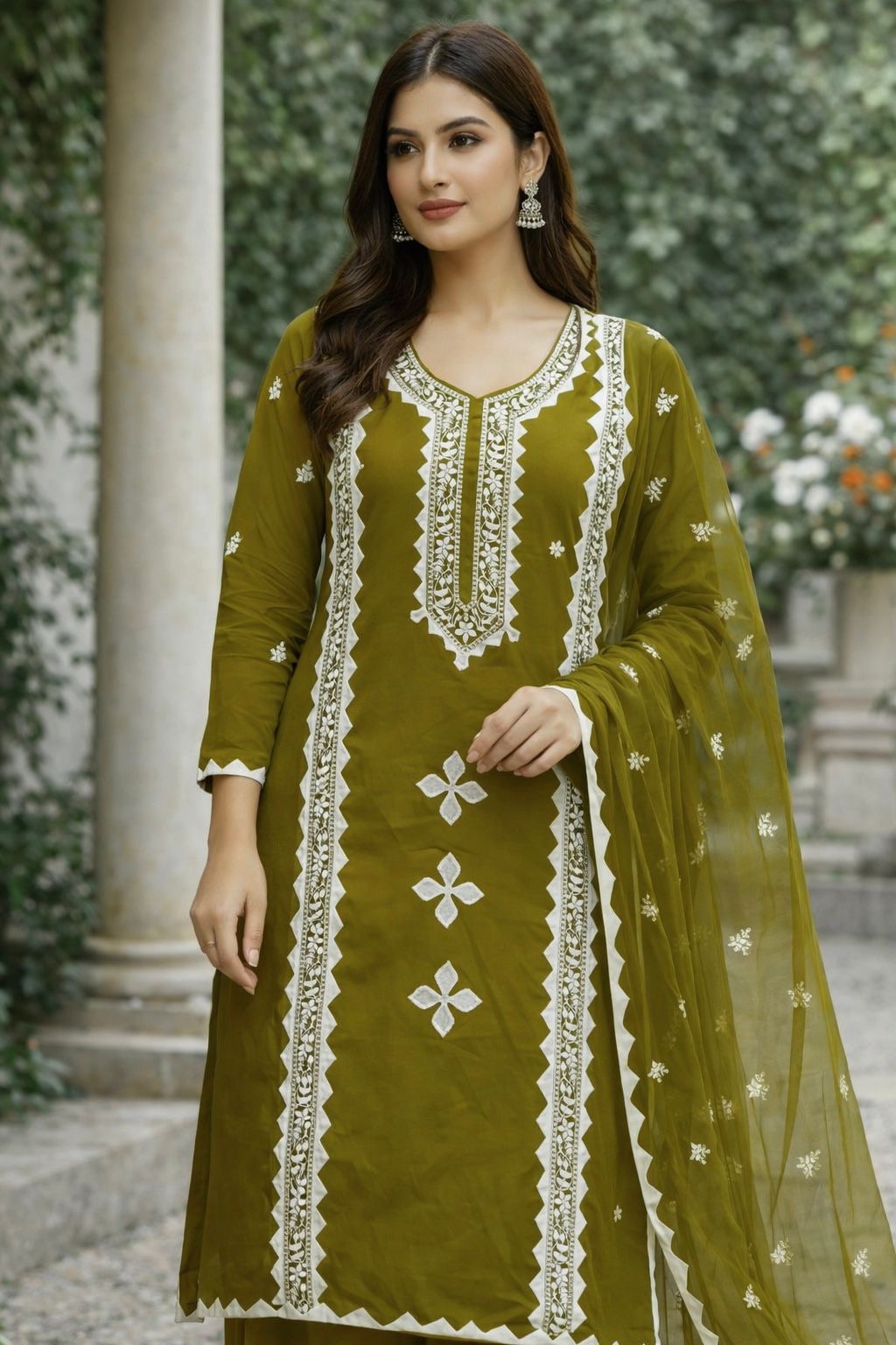 Handmade Applique & Machine Embroidered Lawn Suit with Chiffon Dupatta – 3 Piece Unstitched