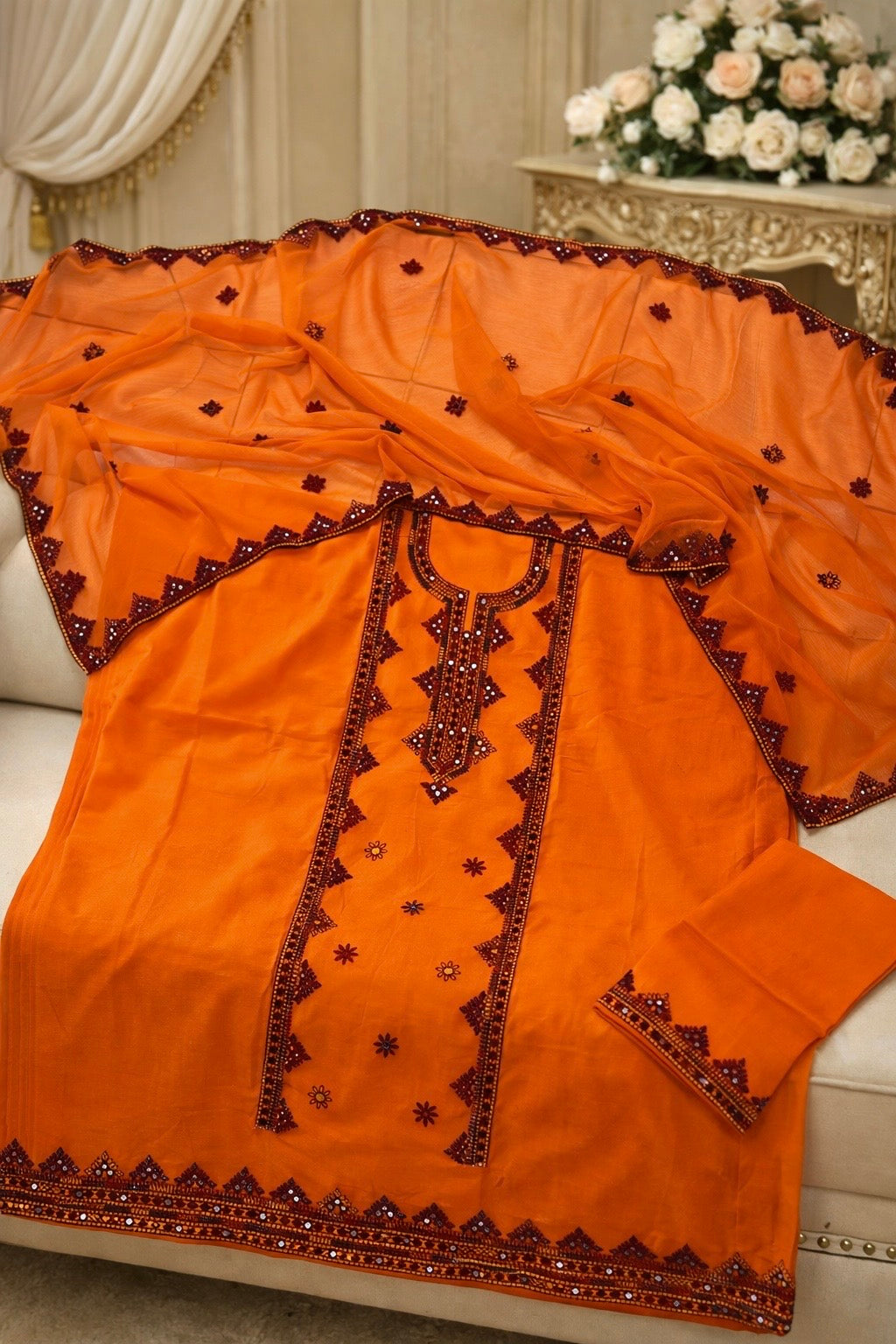 Balochi Sitara Foil Aari Machine Embroidery Soft Cotton with Chiffon Dupatta - 3PC Unstitched Dress 👗