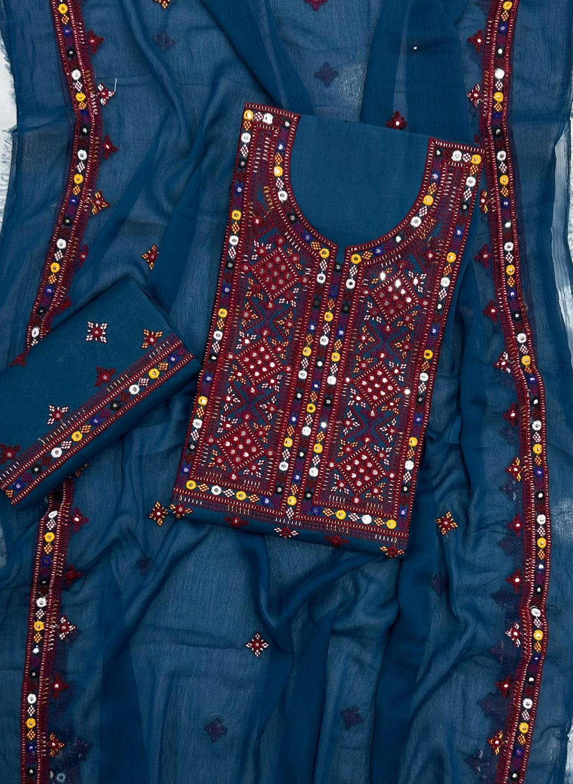 Balochi Thick Thread Work Fancy 3pc Dress 👗