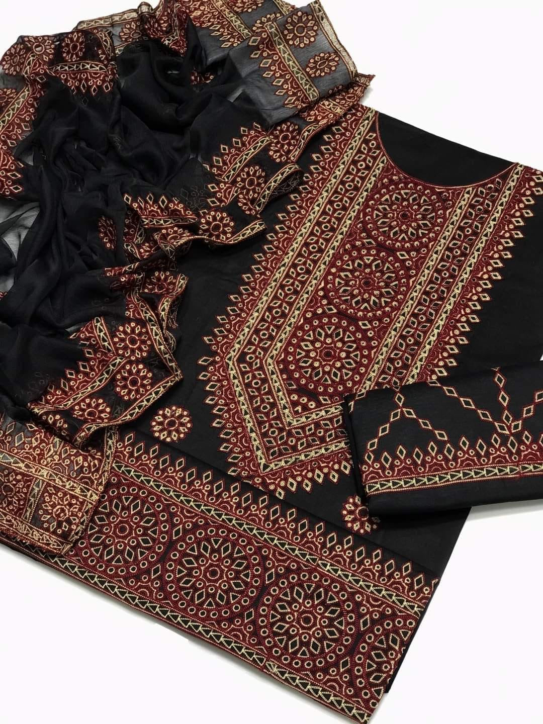 Black Balochi Arri Embroidery With Four Border Chiffon Dupatta 3pc Dress 👗