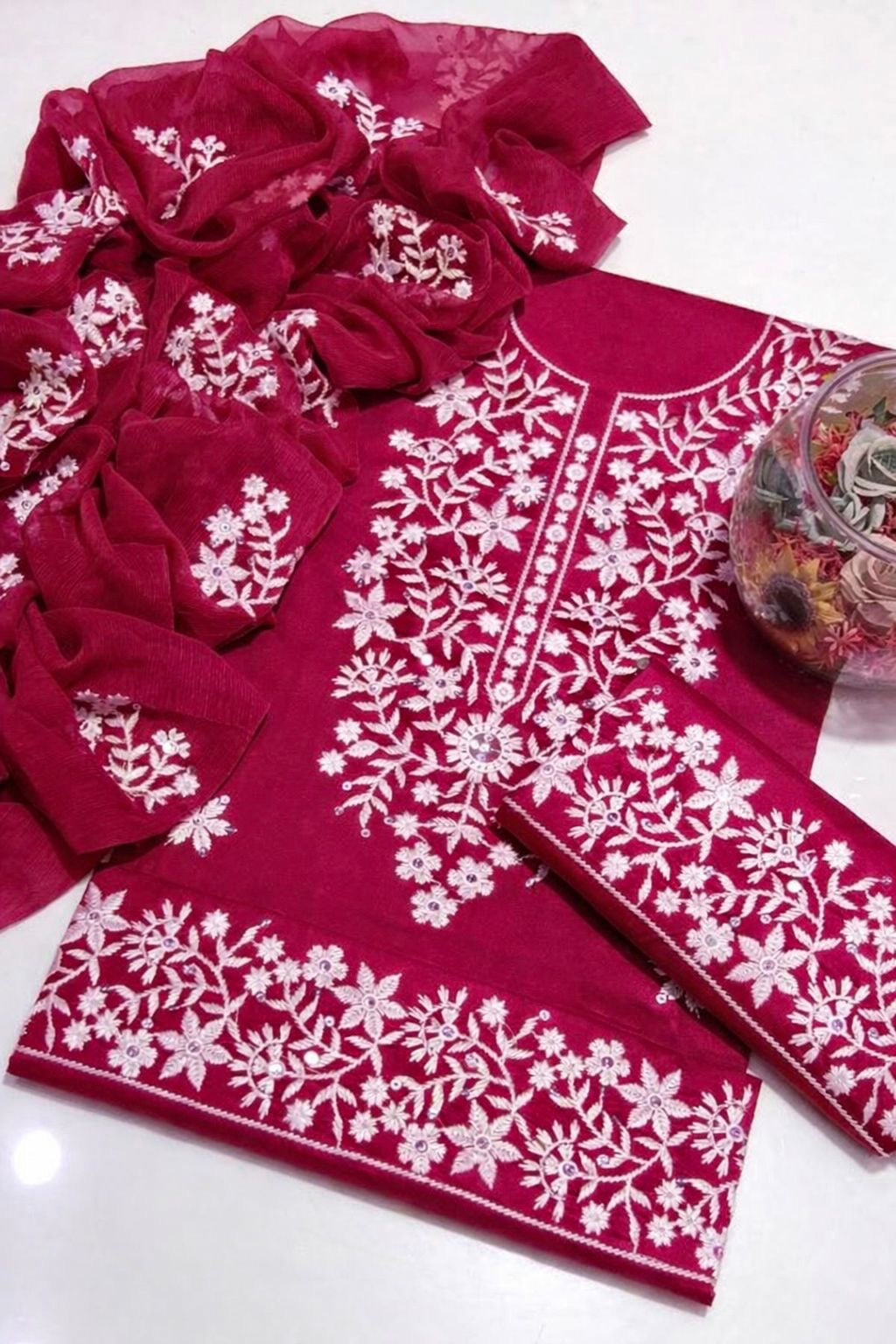 White Thick Thread Sequence Sitara Embroiderd Lawn Cotton With Chiffon Dupatta - 3PC Unstitch Dress 👗