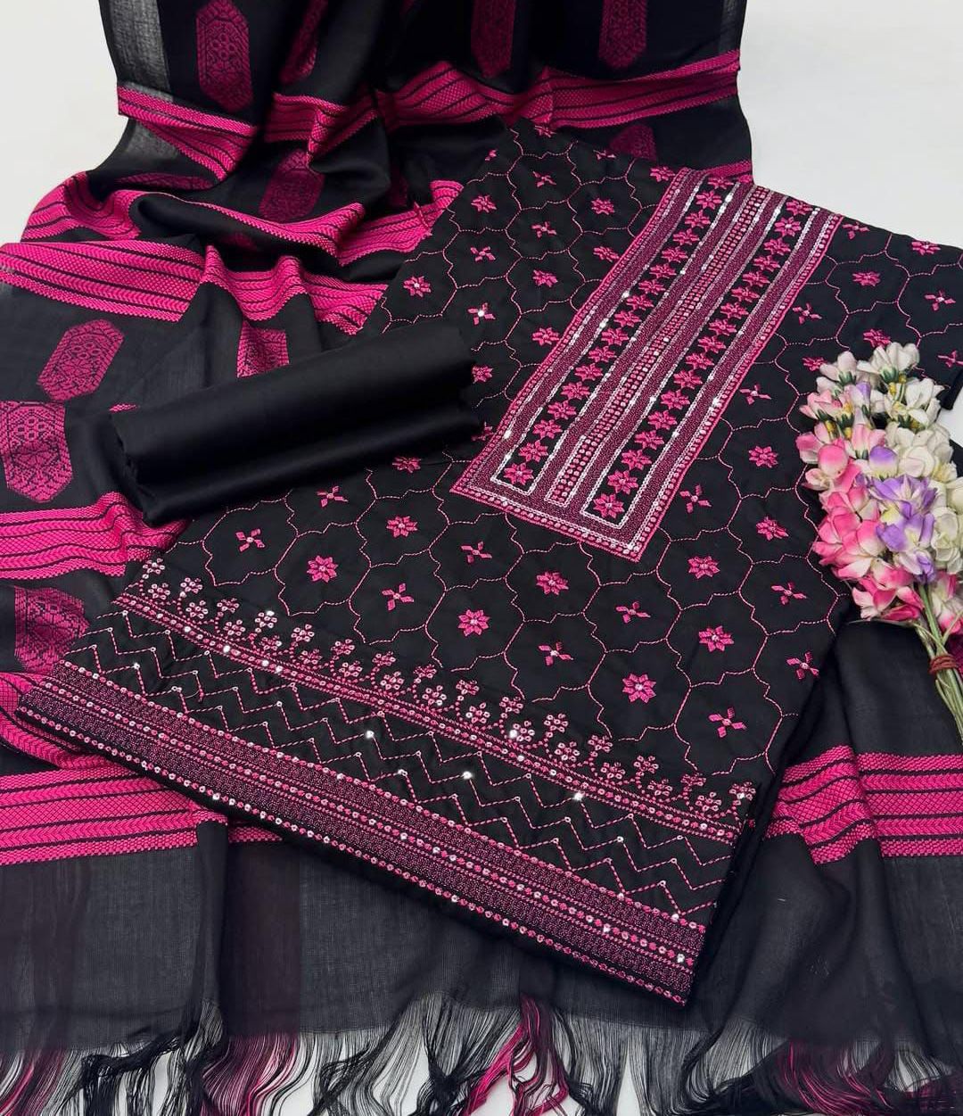 Winter Staple Sussi Suit with 3MM Sequence Sitara Computer Embroidery With Thari Shawl Jacquard Dupatta 3PC Dress 👗