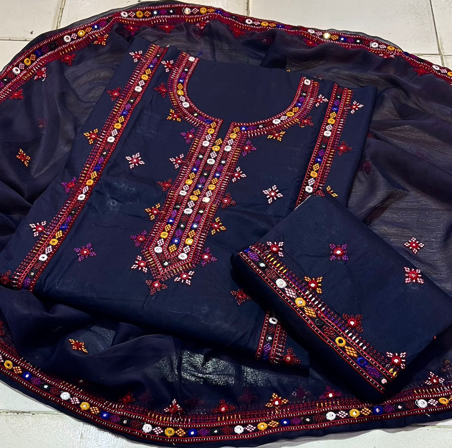 Balochi Gala Bail Daman Soft Cotton Thick Thread Embroidered 3-Piece Unstitched Suit