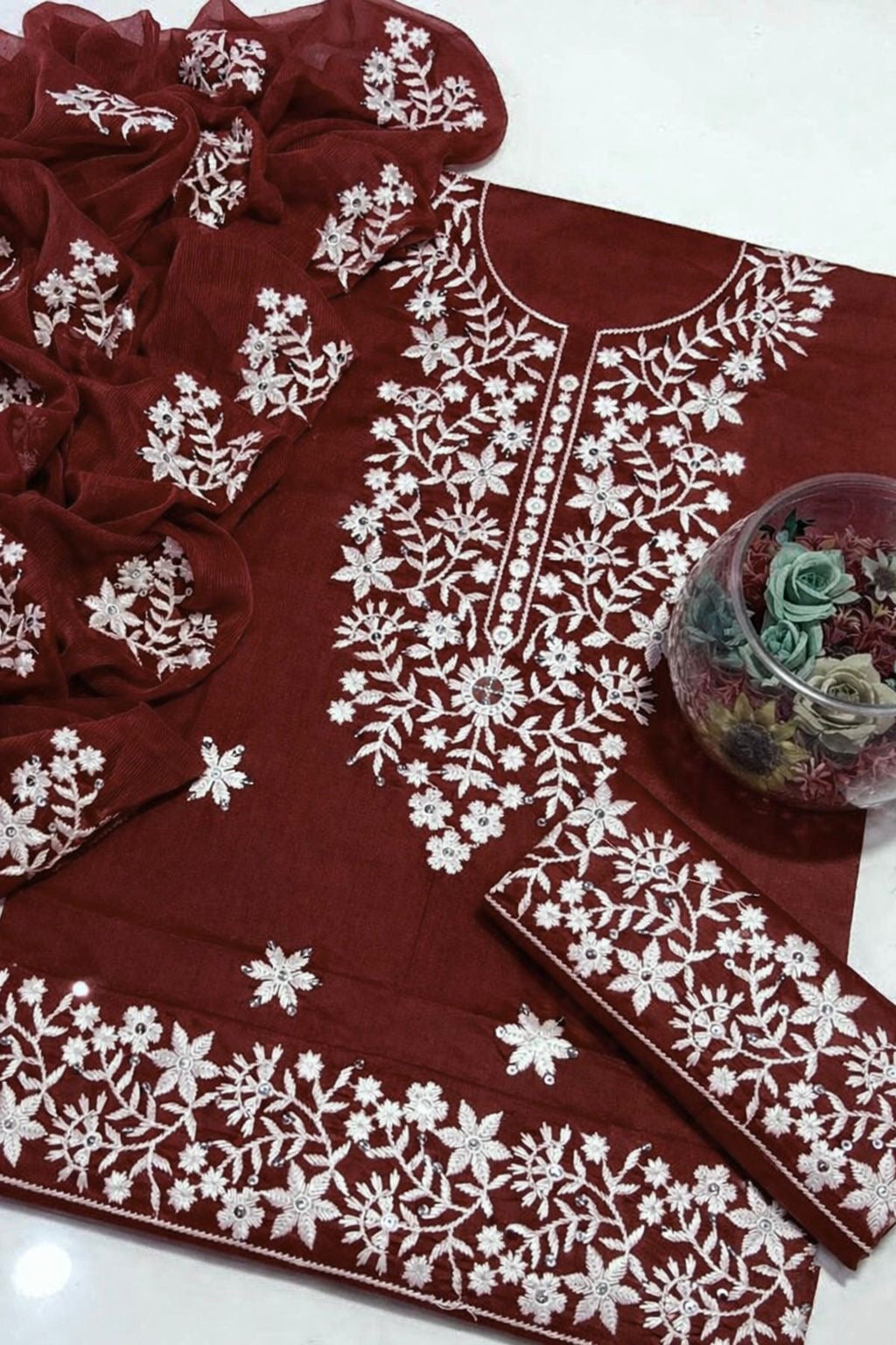 White Thick Thread Sequence Sitara Embroiderd Lawn Cotton With Chiffon Dupatta - 3PC Unstitch Dress 👗
