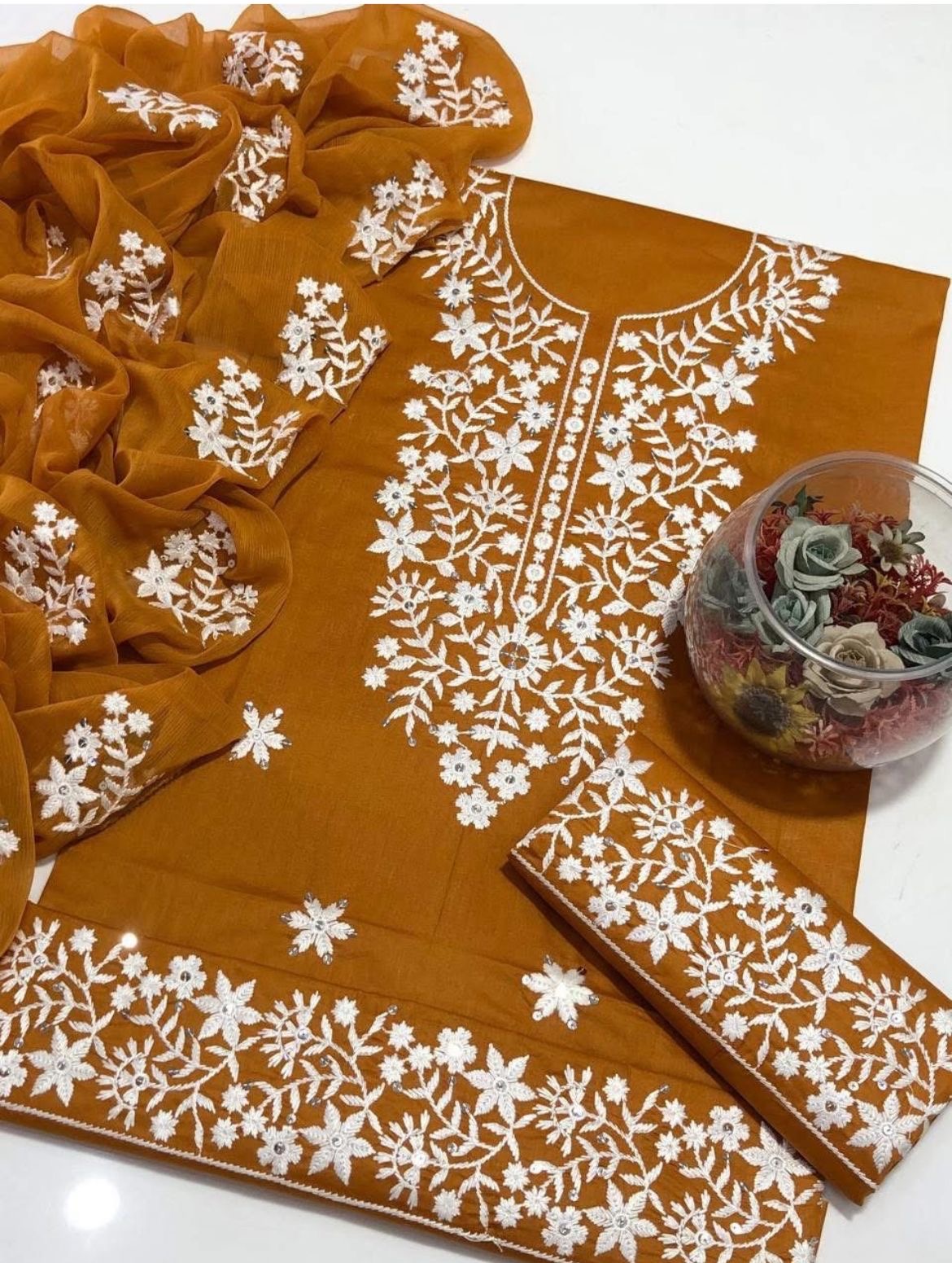 White Thick Thread Sequence Sitara Embroiderd Lawn Cotton With Chiffon Dupatta - 3PC Unstitch Dress 👗