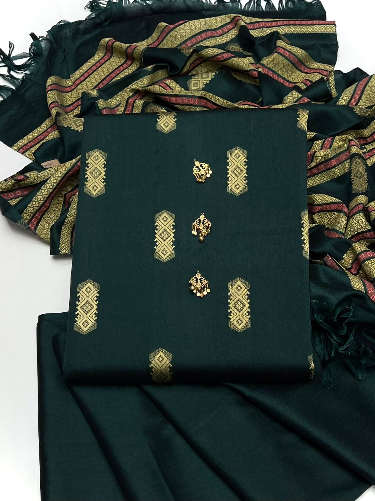 Luxury Winter 3 Piece Jacquard Self Booti Design Dress (Susi Staple Fabric)