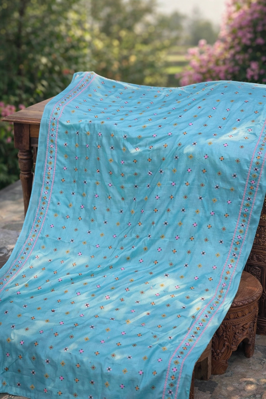 Elegant Swiss Lawn Chadar with All-Over Canvas Boti Embroidery & Two Side Border
