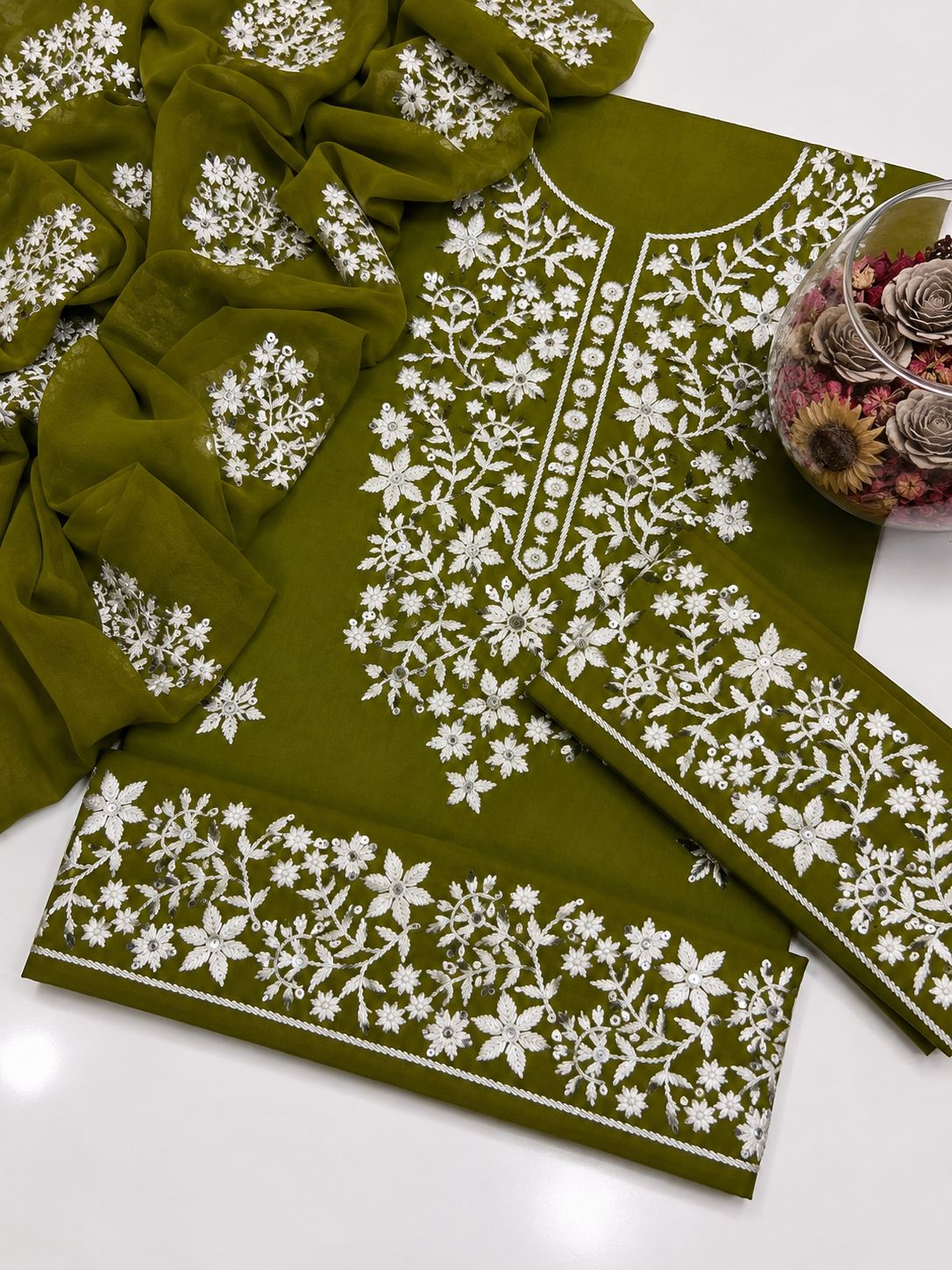 White Thick Thread Sequence Sitara Embroiderd Lawn Cotton With Chiffon Dupatta - 3PC Unstitch Dress 👗